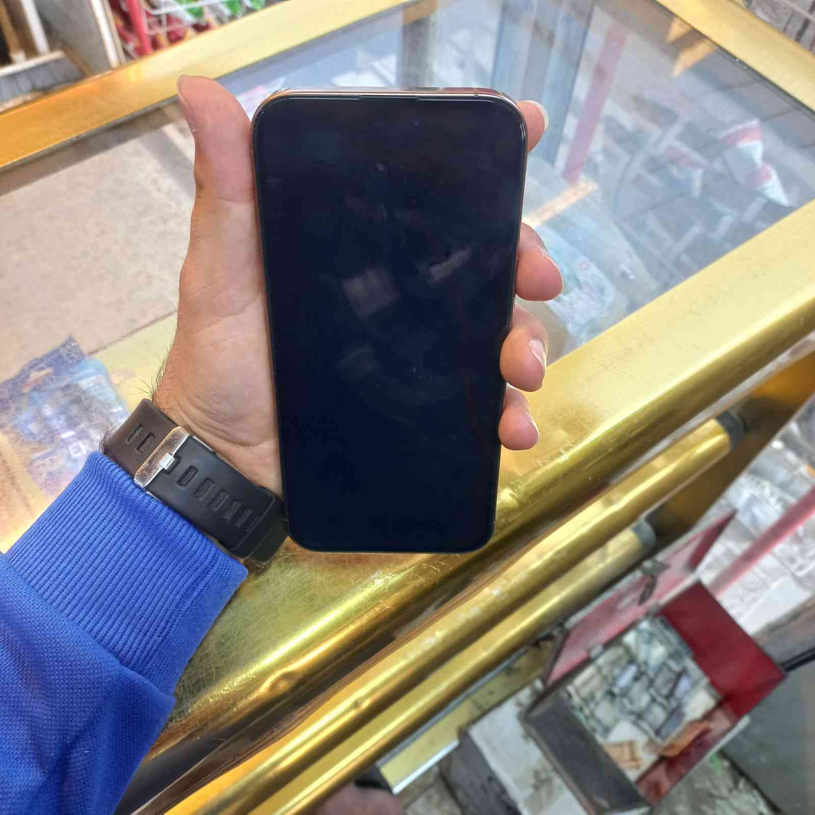 السلام عليكم ايفون 16 برو ماكس ذاكرة 256 بطارية 96  نضافة 100‎%‎ بعده بلضمان كارتونة وياه الاصلية للبيع او مراوس بايفون 13 عادي او برو ماكس مكاني البياع -تقاطع الدرويش 
للاستفسار _ واتساب فقط 

‭0786 745 3799‬
