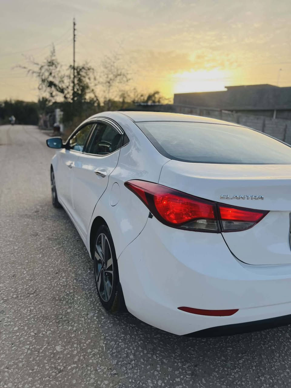 السلام عليكم النترا 2014فول موصفات اللاخير1/1 الموصفات
GLS
فتحه سلايت 
بصمه تشغيل 
بصمه ابواب 
تبريد قطعتين
جنطه بصمه
كشنات كهرباء
اشار بالمري
مري شفط
3 وضعيات قياده 
لد زنون
شاشه جبير
نظام sport
قياده ذاتيه
بصمه ابواب
محرك1800
 اشاره ترحيب
ويل كب 17فراشه
نظام UBS
4دسكات
يدات نيكل
السياره رقم اربيل تريد وكاله تريد تحويل بيه 
صبغ جاملغ خلفي فقط باقي كفاله مكاني بابل 
رقم هاتف ***********
