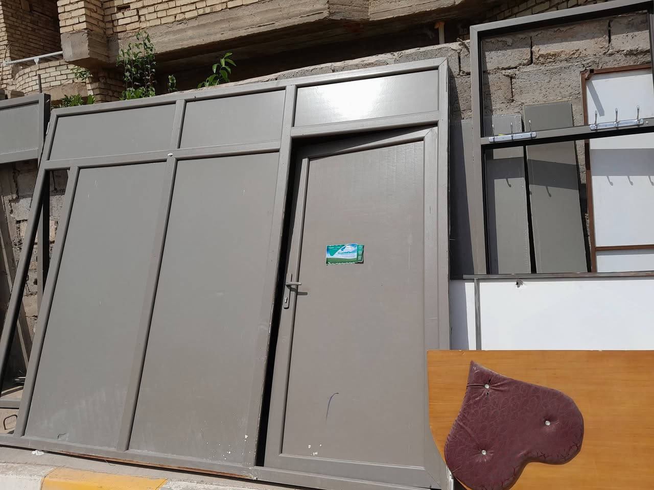 قواطع بي في سي رصاصي مع البوب ٢ الطول ٩ متر ارتفاع ٢٤٥ هنه اربع قطع مع بردات سلايت عدد ٦ السعر ٦٠٠


**إذا كنت صاحب هذا الإعلان وتريد حذفه لأي سبب، رجاءا أرسل رسالة إلى الدعم الفني**