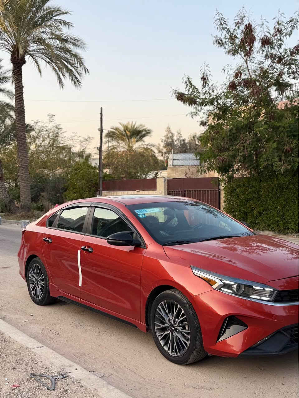 اللهم صلي ع محمد وال محمد

للبيع او المراوس حسب القناعه فورتي 2023 GT Line
لون مشمشي مميز

🚗 الممشى: 21 ألف ميل فقط
🎨 السيارة بيها نص بند مصبوغ فقط نص بنيد مصبوغ 
🔩 كل القطع ليبل واحد

المواصفات (فل):
 • كشنات حضن مختومة GT Line
 • سايد بريك بصمة
 • أوتو هولد
 • فتحة سقف
 • إشارات مرايا
 • LED أمامي وخلفي
 • تشغيل عن بُعد
 • تبريد (ثلج)
 • صندوق ذكي
 • تحكمات ستيرن
 • سماعات Harman
 • محرك 2000 (دوش) المرغوب
 • ويل GT الأصلي
 • صدري أمامي وخلفي جديد
 • باقي المواصفات المعروفة للفورتي الجيتي لاين(رادار + تحكمات)

📍 مكان السيارة: صليخ 600 او المنصور
💰 السعر: ١٦٨ قابل للتفاوض

📞 الاتصال أو واتساب فقط (غير متواجد على الفيس):
*********** بغداد, العراق
