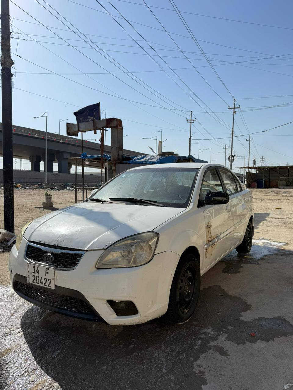 سلام عليكم  كيه ريو موديل 2012 خليجي تخم تاير تبريد رقم انكليزي 
مكينه 1600 حادثهه بل تكمه وباب موضح بلصوره دواخل عسليات  السعر 70 وبيهه مجال  مكان السياره ( الناصريه المركز) رقم الستفسار ***********
