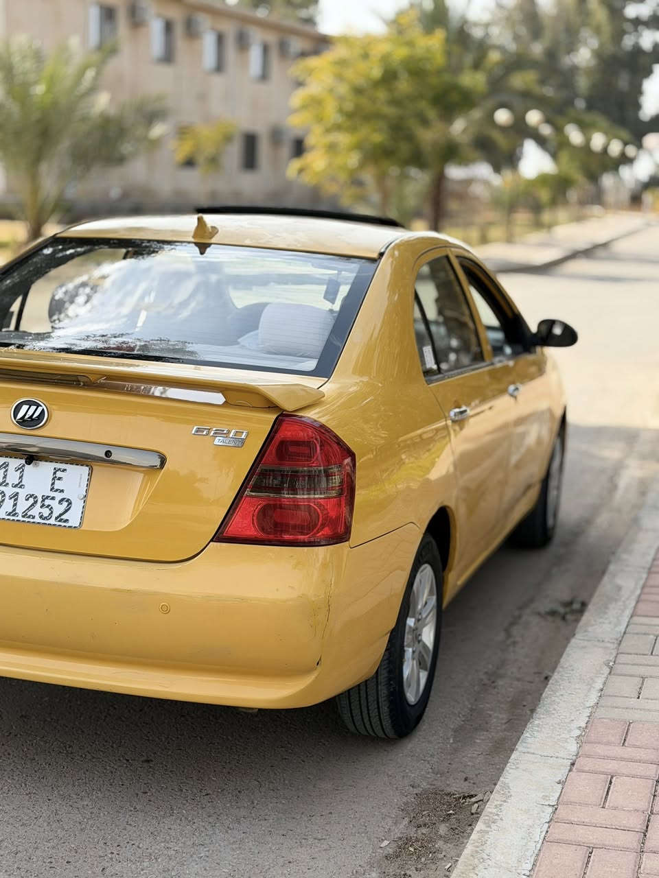 ليفان ٦٢٠ موديل ٢٠١٣ سياره حيل متعوب عليهه مابيهه كل نقص من فضل الله تبريد تدفئه بيهه كمبريسر كورلا مشط سترين جديد صدر امامي خلفي جديد كلج قبل شهر بدلته هوه والعنبار منضومه زينون عالي ناصي شاشه كار بلي كامره تخم سماعات هوي وبسمي السياره رايدهه ب٥٥ وبيهه مجال بسيط للشراي مكاني فلوجه ***********
