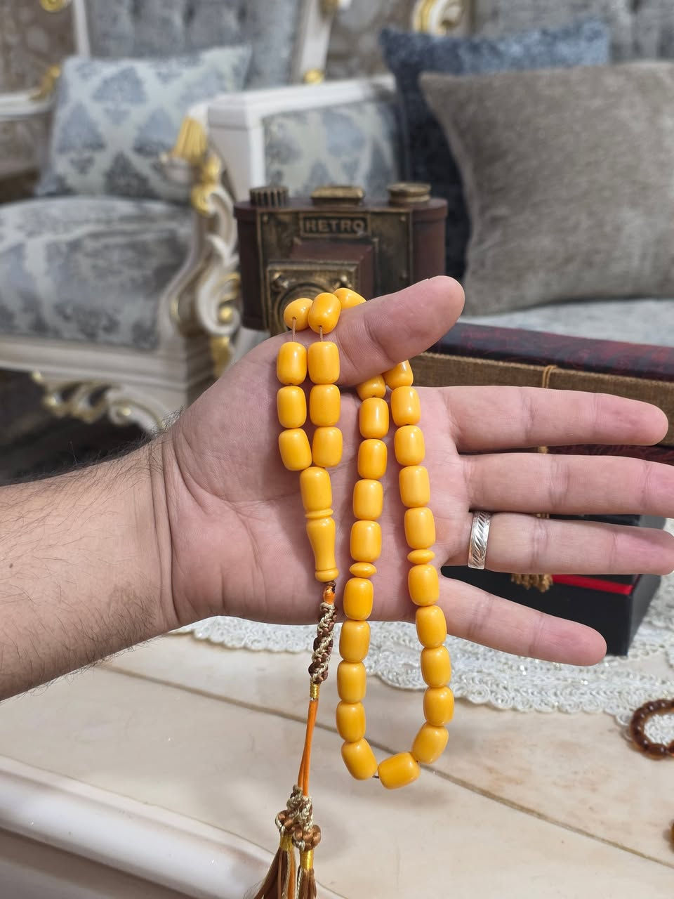 من رخصة مدير الكروب المحترم 
سندلوس الماني انتيك طوبات بليارد 
شرط العطاب مغلف بالكامل جراخة الموصل 
٣٣ خرزة الوزن ٥٠ غرام نضافة تامة ١٠٠% 
تستحق الاقتناء تواصل خاص بسعر طيب 
يوجد توصيل الجميع محافظات العراق 🇮🇶


**إذا كنت صاحب هذا الإعلان وتريد حذفه لأي سبب، رجاءا أرسل رسالة إلى الدعم الفني**