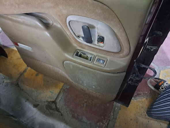 للبيع أبواب بهبهان تخم كامل بدون صبغ *********** ناصريه
