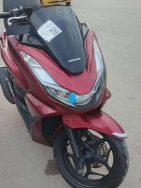 دراجه pcx جيل الرابع ياباني اصلي الدراجه فول موصفات حساس ازدحام واستان...