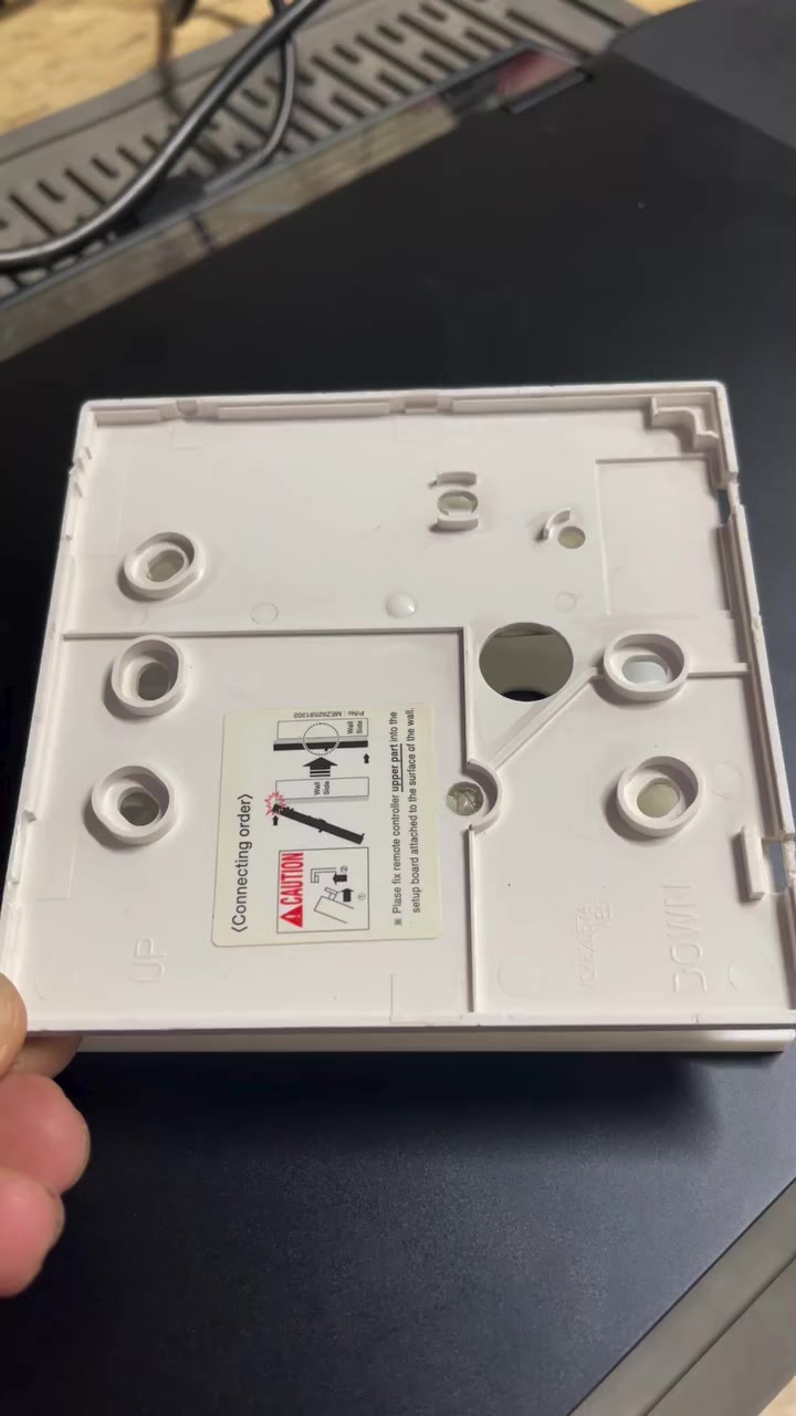 السلام عليكم
اعادة تصميم وطباعة كفر لجهاز سبلت 

لاستفسار عن خدمة الطباعة والتصاميم التواصل عبر الواتساب 
***********
