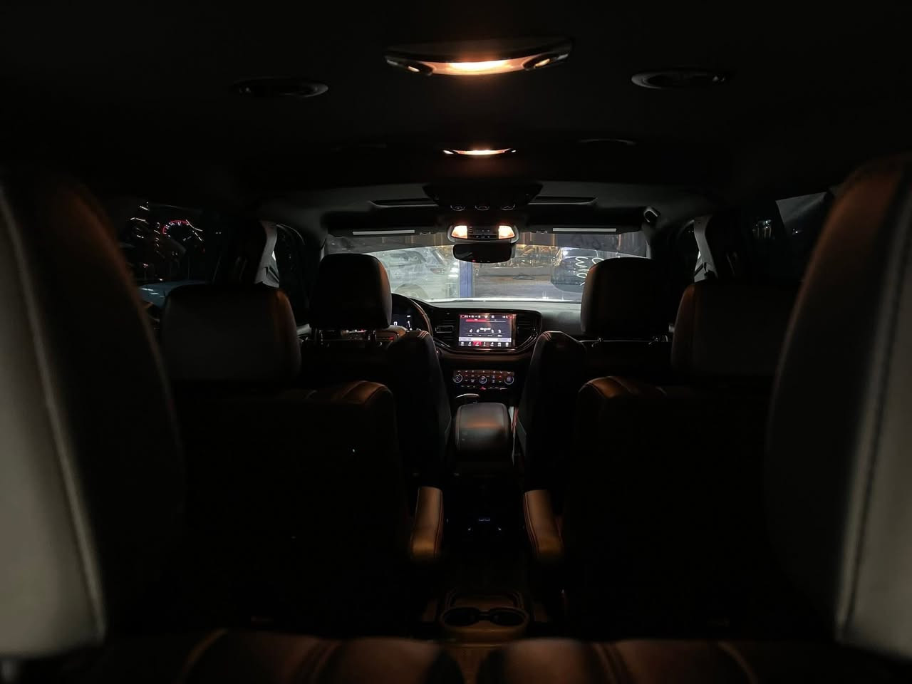 بيع مستعجل تم تخفيض سعر 260مع مجال
صور حادث بالمنشور مبدل بيبان ثنين اصلي بلا صبغ ايرباك فقط بردة 

#المواصفات : 

▪️السيارة : دودج #دورنكو GT لون اسود

▪️الموديل :2022

▪️المحرك : 3.6L . V6  (ستة سلندر)

▪️حجم الويل : ويل كب GT حجم 20 مع طقم تايرات بحالة ممتازة

▪️مصابح امامية زنون مع LED مع كشافات دعامية زينون

▪️بصمات عدد 2 للأبواب مع بصمة جنطة وبصمة تشغيل وتشغيل عن بعد

▪️غرفة السيارة جلد لون اسود اصل vip

▪️فتحة سقف ( سلايد روف ) بالقمارة

▪️رادار امامي مع مانع تصادم

▪️حساس خلفي اصل

▪️تحذير الخروج عن المسار

▪️تحذير النقطة العمياء

▪️سستم صوت

▪️مقاعد تبريد وتدفئة

▪️تدفئة مقود القيادة

▪️مقود رياضي مع تحكم كهربائي

▪️كامرة خلفية دوارة اصل مع الستيرن

▪️شاشة الدشبول الحجم الكبير 10.1 انچ

▪️نظام ملاحة GPS

▪️گير شفتر ستيرنك 

▪️تحكم فول كهرباء لكرسي السائق والراكب 

▪️ذاكرة كشن لحفظ وضعيات الجلوس ( ميموري )

▪️سستم صوت

▪️تشغيل عن بعد

▪️صندوق كهرباء

▪️صف ثالث من المقاعد 7 راكب

▪️دفع رباعي 4*4

▪️إطفاء وتشغيل اوتماتيكي

▪️تحكم ستيرن جهتين بلوتوث وحاكية وكروس سرعة وتحكم صوت 

▪️نظام ABS مانع انزلاق

▪️بعد بيها هواي مواصفات

▪️مكانها نجف 

السعر المطلوب :260 ورقة مع المجال.

الاتصال على : ***********
