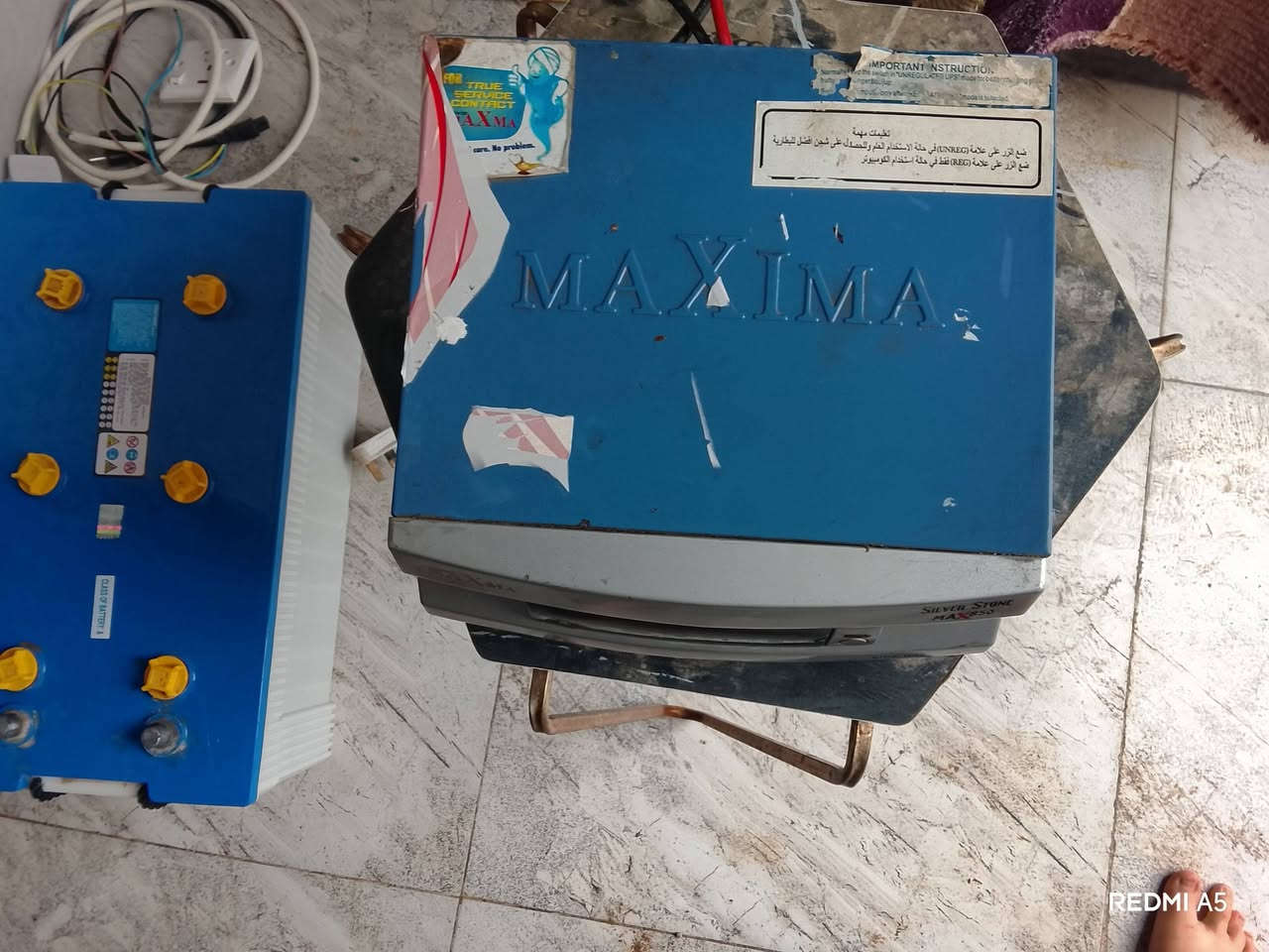 السلام عليكم ورحمة الله وبركاتة عاكسه كهربائية للبيع شغاله كامل هي وباتريه مال  جبير كلش وياه ضفيره الكهرباء السعر 250وبيه مجال قليل العنوان سوق الشيوخ طريق العكيكه لاستفسار متواجد خاص وشريحه واتساب الاتصال ***********
