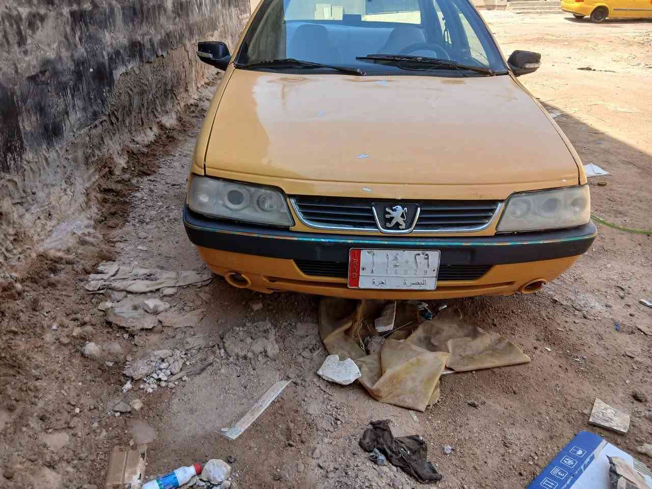 سلام عليكم بيجو ٤٠٥ موديل ٢٠١١ سياره جاهزه مبيه اي نقص مكينه كير حداديه تخم تاير السعر ١٨ وبيه مجال مراوس هم تصير ***********
