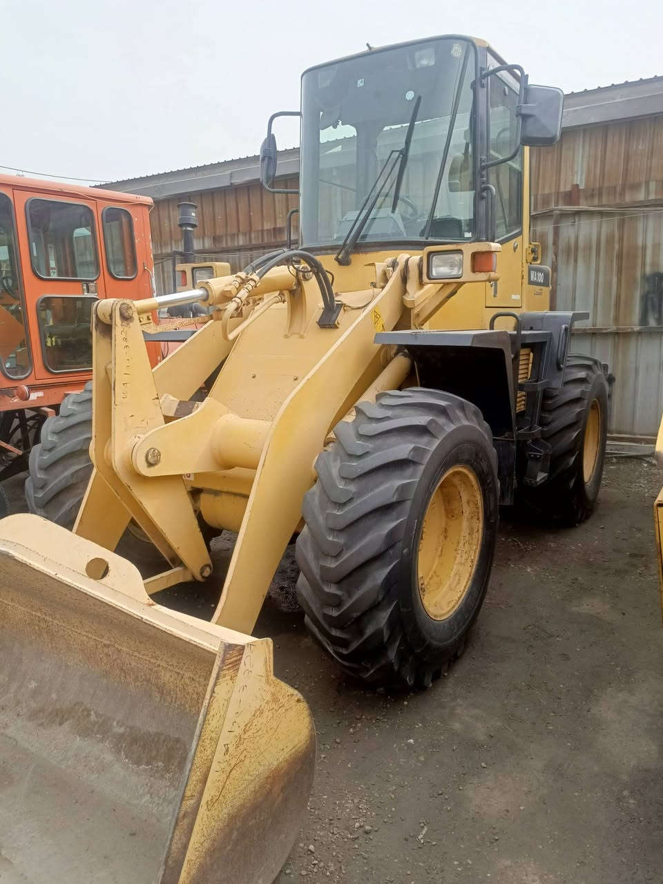 سلام عليكم
شفل كاوسكي حجم 100
موديل 2019
مكينه 4 سلندر 
دخول جديد
العنوان 📍
بغداد معارض - النهضة شارع الرئيسي 
***********
