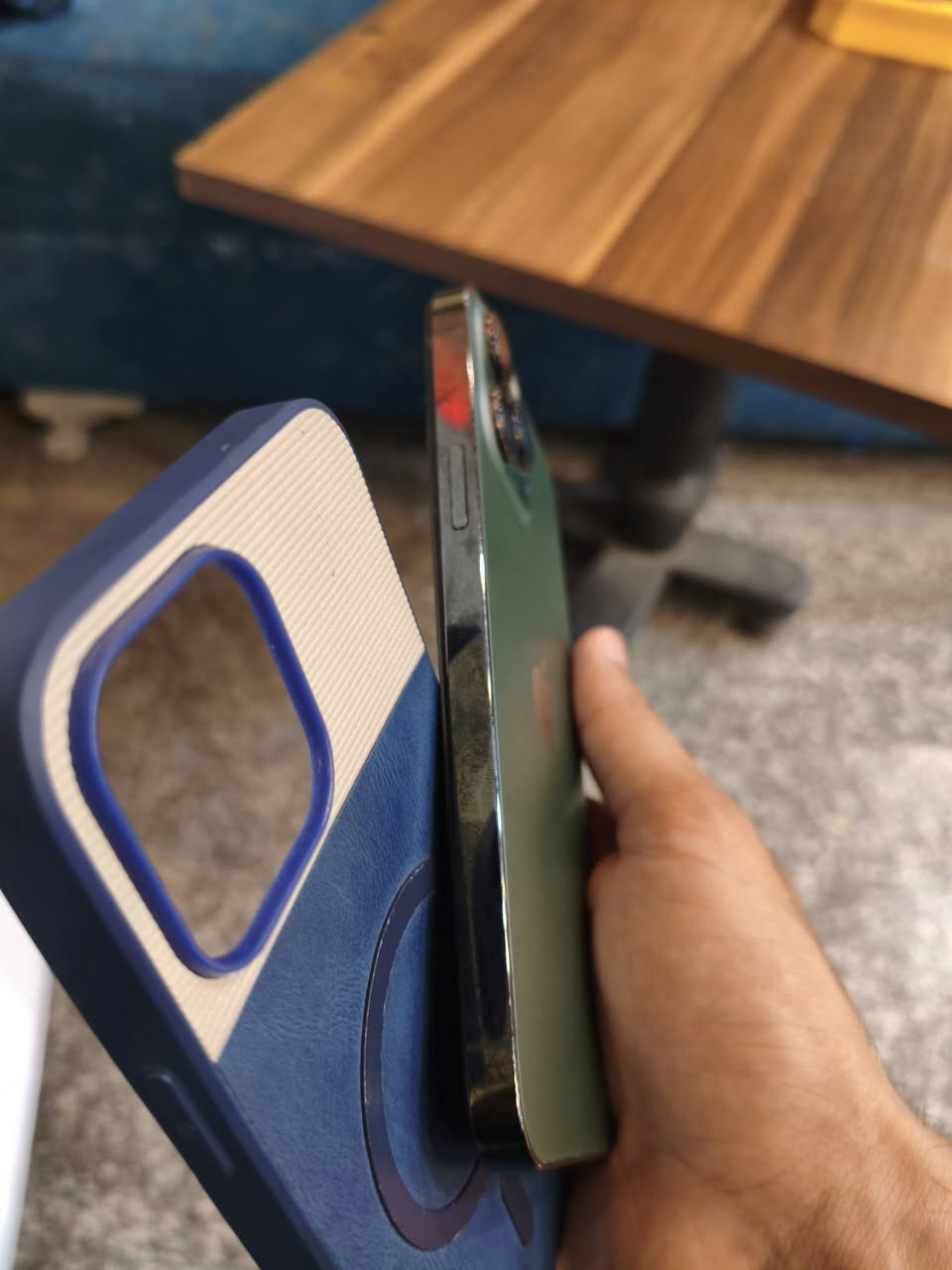 13 برو ماكس شرق أوسط ذ 256 مستبدل شاشه وبطاريه اصليات كلشي شغال فقط كامره رقم 0.5متشتغل سعر 525 مكاني كربلاء يم فلكه سيد الاسعار بالجمعيه


**إذا كنت صاحب هذا الإعلان وتريد حذفه لأي سبب، رجاءا أرسل رسالة إلى الدعم الفني**