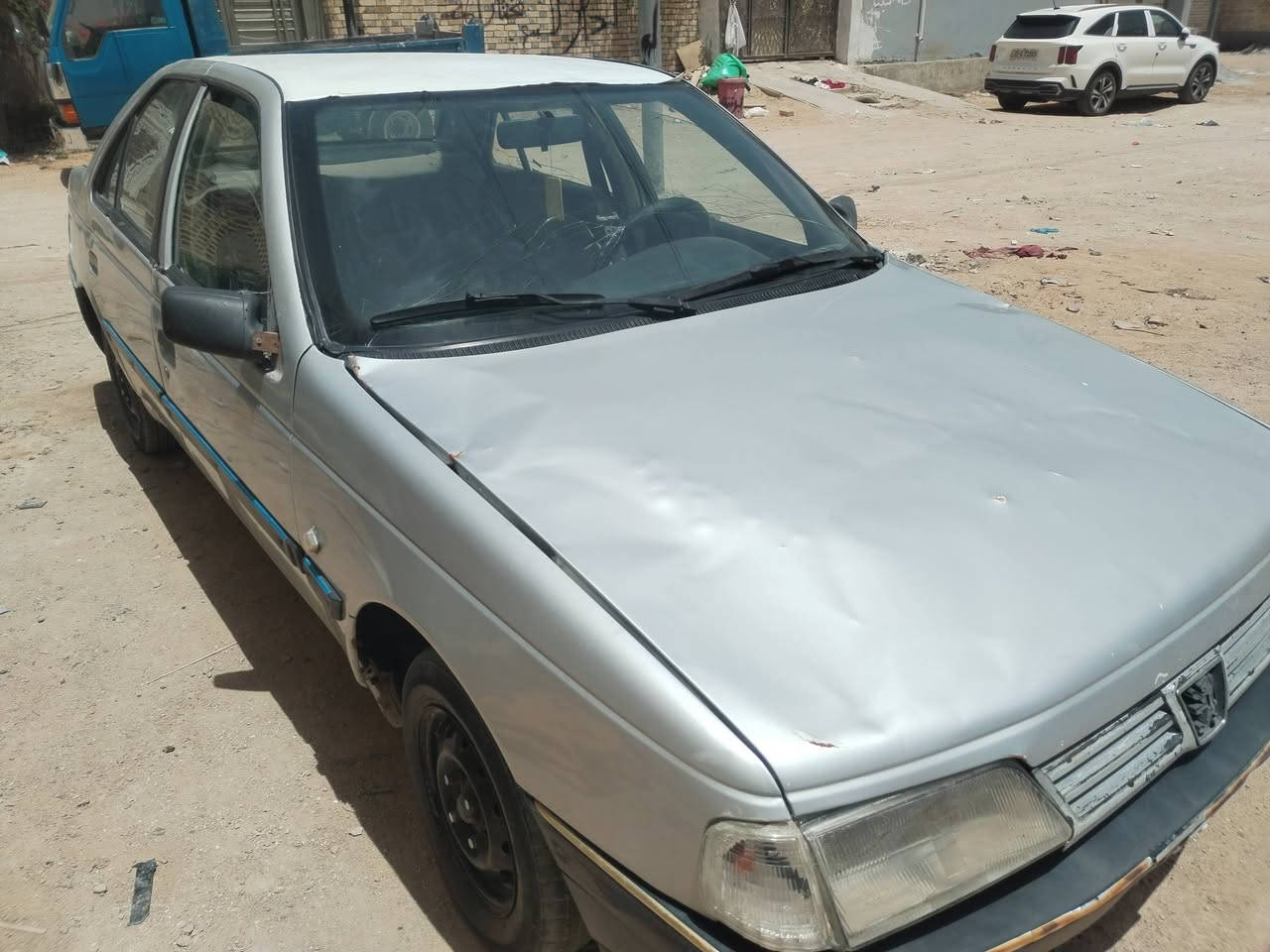 السلام عليكم.
بيجو روى نضيفه 16 وبيه مجال
 مديل 9 رقم  نجف 
تحويل مباشر 
سياره نضيفه وترايها يخبل 
شغل وطلع وين متريد 
مكاني نجف حي النداء
***********
