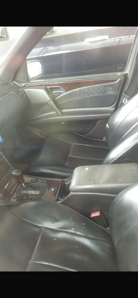 للبيع – مرسيدس موديل ١٩٩٦ 🚘
سيارة نظيفة جداً، معروفة بقوتها وراحتها على الطريق، بحالة جيدة وجاهزة للاستخدام. مناسبة للاستخدام اليومي ولعشاق السيارات الكلاسيكية.
✅ موديل: ١٩٩٦
✅ اللون: كحلي غامق
✅ الرقم جديد
✅ السنوية جديدة
💰 السعر: ٧٥ مليون قابل للتفاوض للجادين فقط.
✅ السيارة تُفحص بأي مكان يختاره المشتري.
📞 للاستفسار والتواصل:
***********
