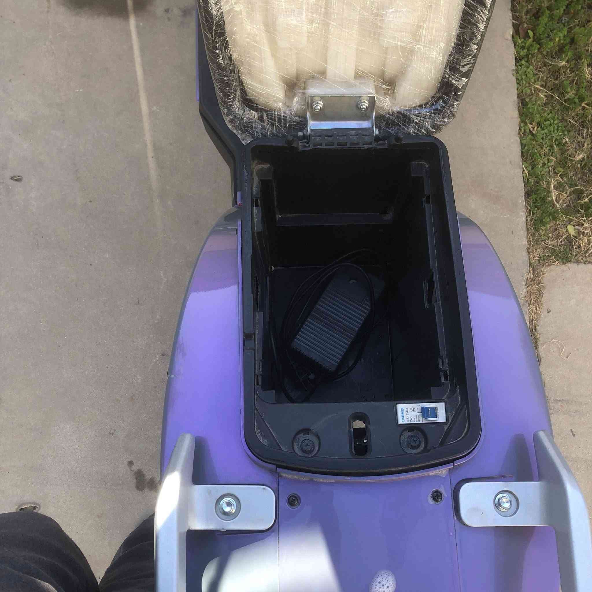 السلام عليكم للبيع ماكس شحن موديل 25 بطاريات كبار5ملف نحاس 1500 دراجه طلقه سريعه وجديده كولش شرط الفحص والنظافه اسمها GTG جاهزه اي نقص مبيها وشرط الكفاله استعمال 3اشهر وصل الشراء موجود ماشيه قليل  سعرها450وبيها مجال مكاني بغداد قرب وزاره الخارجيه اي استفسار ***********وتساب محمول للشراي فقط غير متواجد على فيس
