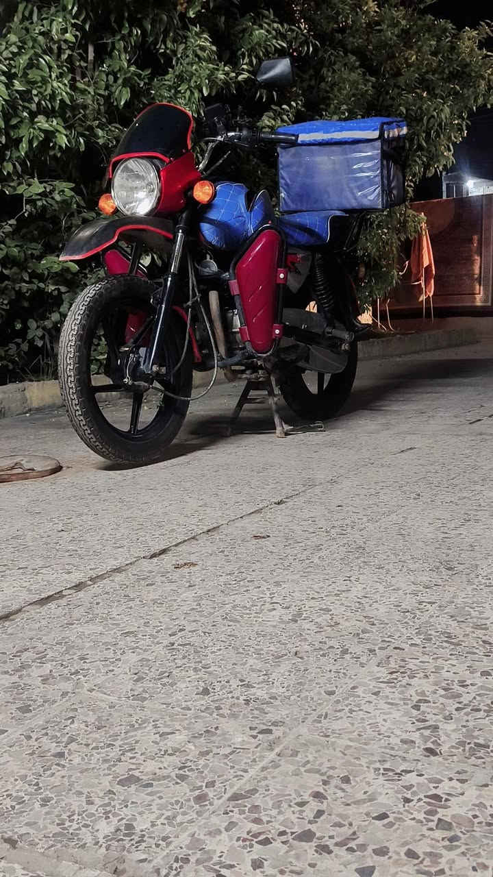 بوكسر للبيع موديل 19 طابه ب 20 دراجه خير من الله بيه فقط خيط بخار كلش بسيط الباقي مكفول اوراق كامله ه‍:***********  واتساب فقط 
مكاني ابو غريب الزيتون السعر 700 وبيه مجال بسيط اخوان الموشراي ليتعبني واسف عل اطاله
