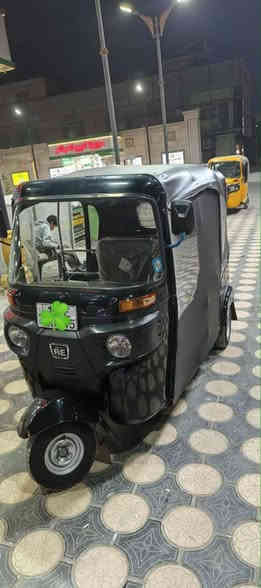 اسلام عليكم تكتك2022شهر 8 للبيع مكينة كفالة عامة وكشرهة بي ملاحظات بصيطة رقم وسنوية بغداد بسمي تحويل مباشر انكليزي مكاني بغداد المشتل شارع المطبك رقم ***********
