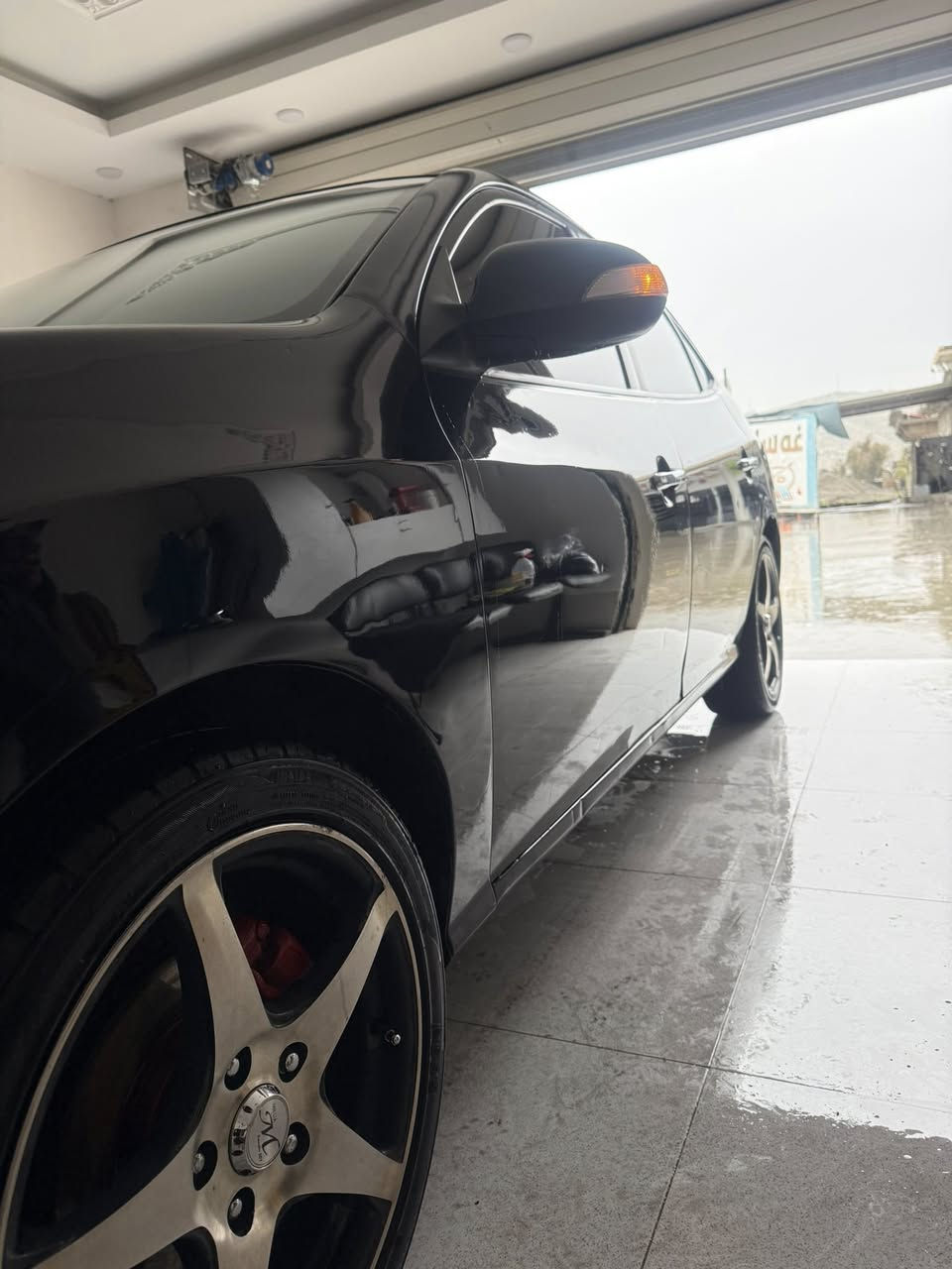 ئافانتی مۆدێل ٢٠١٠ ی ئیکۆی گێچ وەنەوشە
سەیارەکە تا حەز بکەیت جوانە لە ڕوو بەڕوو لە وێنەکان جوانترە
 
مواسەفات فول فول بەس سڵایت نیە

گێچ وەنەوشەو و (ئیکۆ)🟢

کوشن جڵد و هیتەر

بلوتوس بیلاد

ئاوێنە شەفت و ئیشاڕەت

لایت ڕەش و لێزەری

تەبریت لەمس و سوکان فۆلیۆم 

کامێراو شاشەی بیلادی

گێر نیکل و دەبڵ چەکمەجە

کارەبای و گشت گیانی بەشەرت

چوار تایەو ویلی لۆکی سپۆرتی لە ژێرە

سەقف و کەفەر و دەعم بە شەرت

بۆ یەک دینار مەسروف مەگەڕێ بە دڵی خۆم مەسرەفم تیا کردوە

سەیارەی گەندە و زبڵ نیە لەمە هەیە بە ٤٥ بڕۆ ئەو بکڕە کە ئەمەت لا گرانە

شوێن ڕانیە (چوارقوڕنە) 

*********** فایبەر و واتس ئەپی لەسەرە

کە موشتەری نیت سەری خۆت و منیش مەیەشێنە لە خزمەتانام
