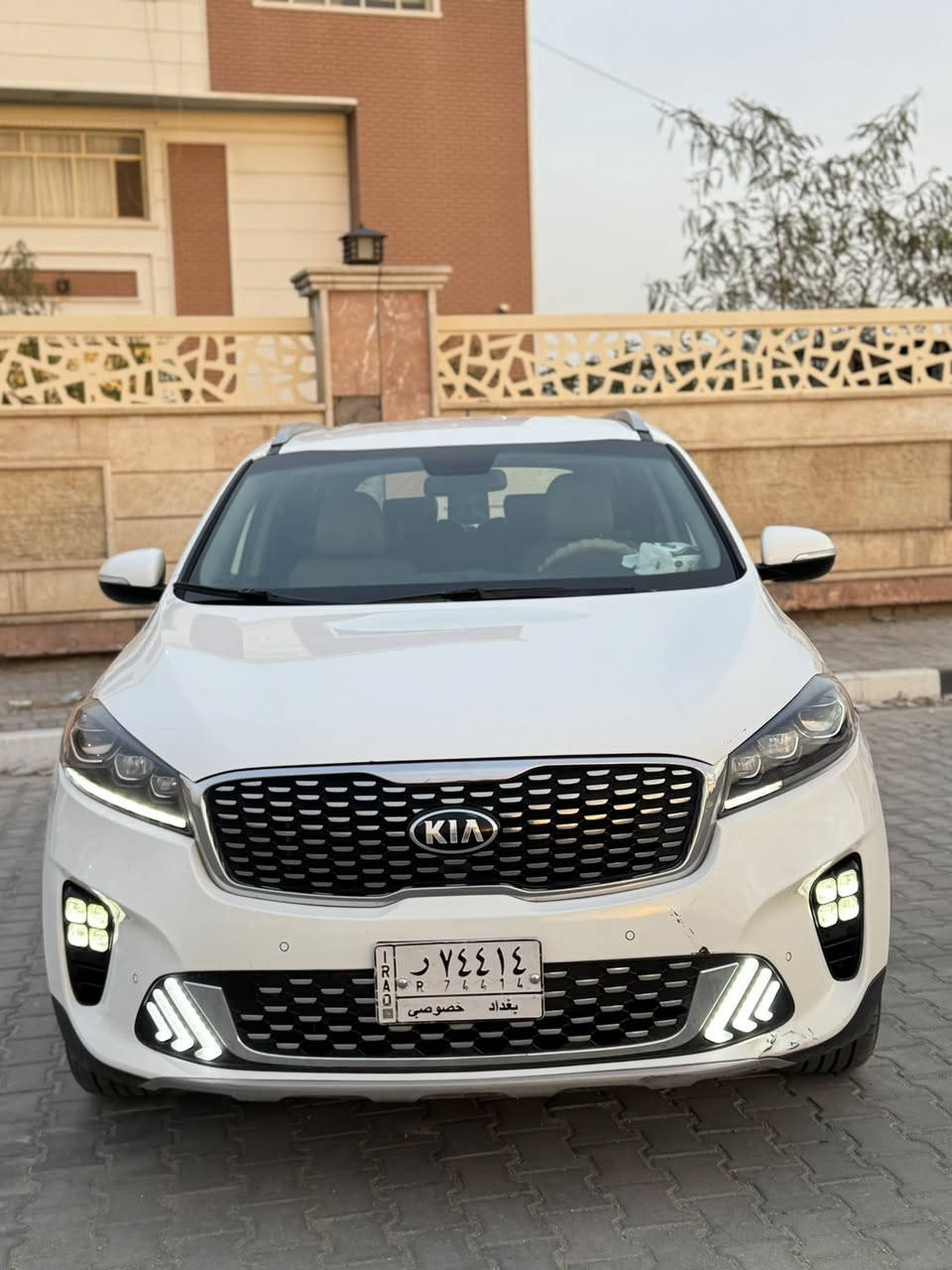 سورنتو 2018 شكل عشرين خليجي كفاله عامه
 
جديده مال جناي 
رقم سياره بغداد  مداور ثاني يوم
المواصفات 
بصمه 
بصمه ابواب 
6 سلندر
7 راكب 
3 قطع تبريد 
جنطة كهربائية 
جنطة ذكية 
كشنات جلد
كشنات كهرباء
بردات خلفيه 
تحديد مسار 
مانع نزلاق 
ويل كروم
حساسات امامي و خلفي 
اشاير بل مري 
كروز سرعة 
تحكم استرن 
لايت زنون
#السعر (237) ورقه وبيه مجال 
 
للستفسار رقم موبايل ***********
