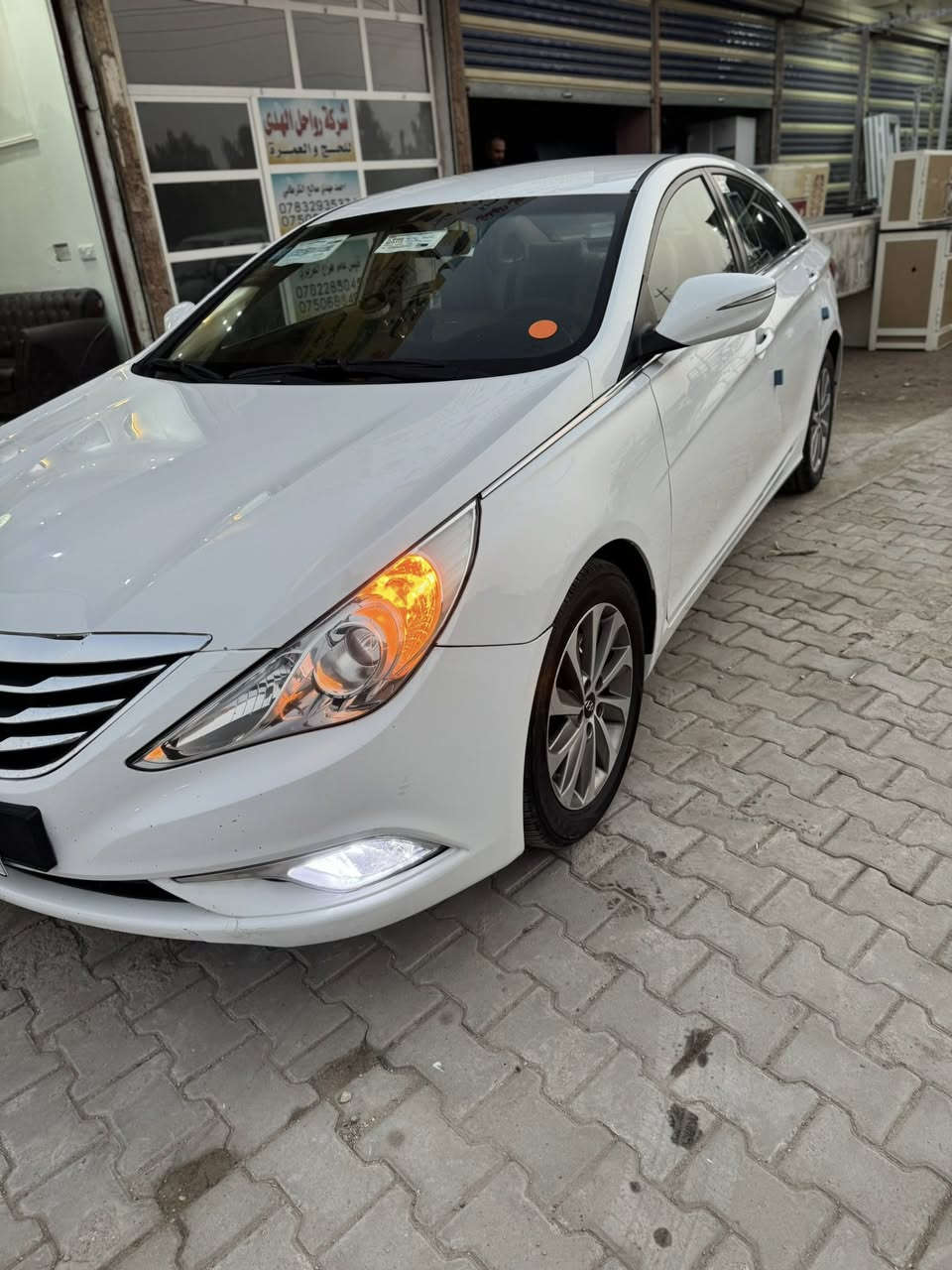 السلام عليكم للبيع
سوناتا 2014 خليجي 
مكفولة كفالة عامة من كل شي 
مواصفات مري شفط ، كير ومكينة وحدادية خير من الله ماشية 94 الف السيارة مكاني بغداد اليوسفية 
الاستفسار 
***********
