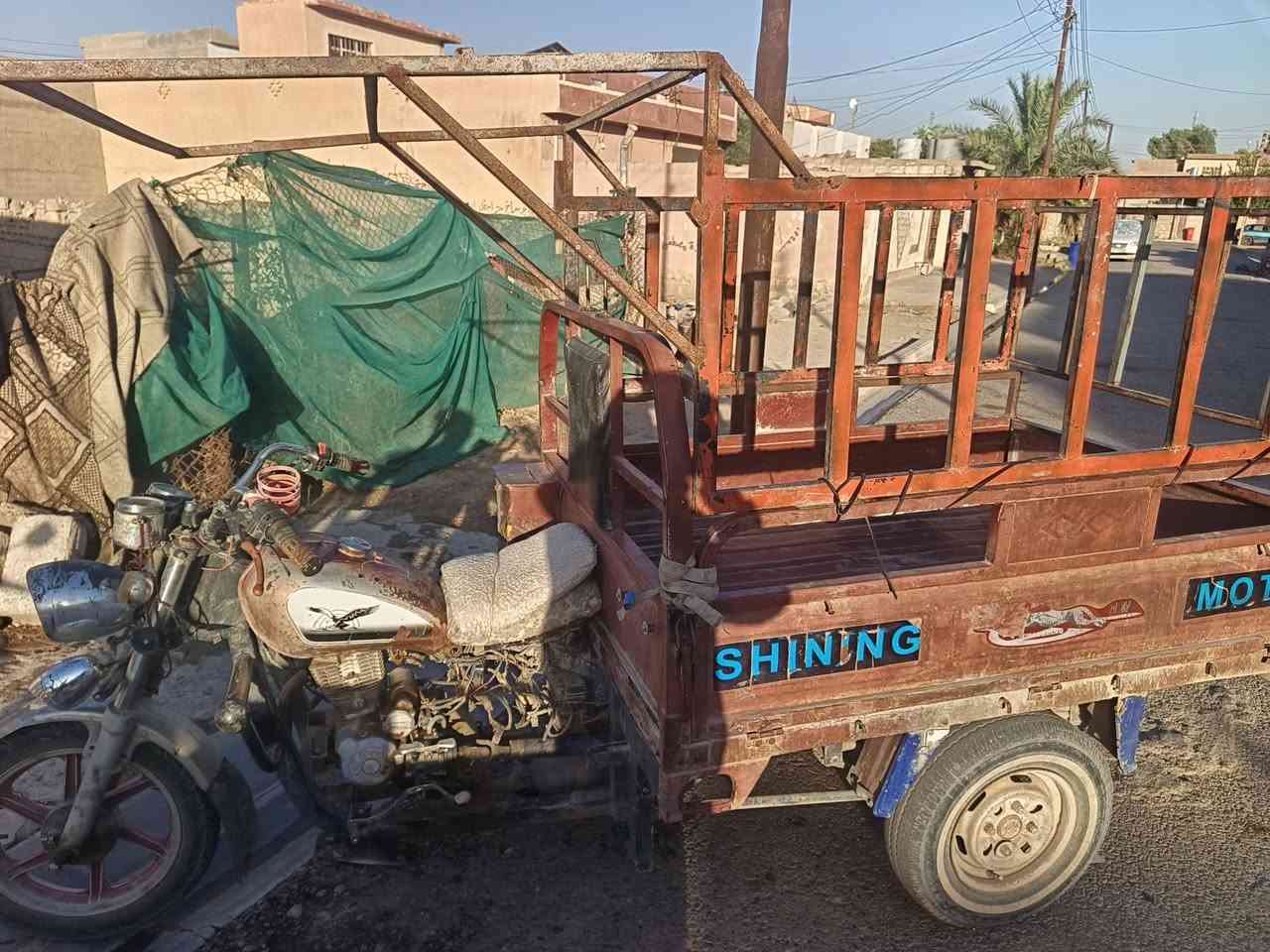 ستوته لبيع موديل ١٩ركبه شرط شاصي مابيه نقص كهربائيّ سلف باتري جديد ماتصرف عليه ربع محرك نضيف سعر ٨٠٠بيه مجال قليل مروس ماطور نضيف مكان قضاء الحويجه تصال ***********
