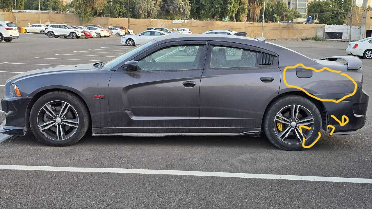 دوج تشارجر ٢٠١٤ للبيع
مواصفات كندية
- R/T  5.7 
- فورويل مفصول
-ماشيك 108 الف ميل
- حادث بسيط جاملغ خلفي +قطعتين بارد صغيرة
-  بجم كبس بدون حادث 
- سيارة نظيفة استخدام شخصي ما مشتغلة على الخط ابد ولا داخلة سباق او رالي ومن هاي الاشياء
- سيارة اصولية رقم انكليزي بغداد جديد سنوية 2031 بسمي 
- وبيها هواي مواصفات السعر المطلوب ١٦٥ورقة 
- مكان السيارة بغداد 
-الاتصال واتساب ***********
