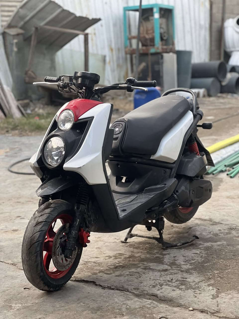 السلام عليكم الدراجه للبيع سكنس جبلي كافاله عام دراجه صاري سبوع نزلت من الضلال دراجه تخبل مابيه اي نقص جيب فيتر وتعال شوف بعينك مكان العبيدي السعر 10250وبيه مجال حك الجيه لن مسعجل على بيعه رقمي ***********
