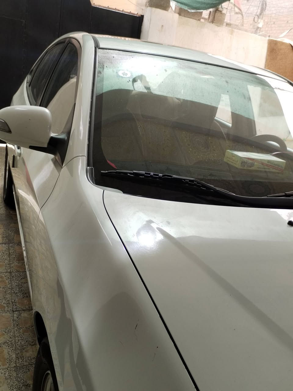 السلام عليكم…
هونداي النترا 2011 خليجي لون ابيض (رقم.بصره) دولي سنوية جديدة بأسمي…سياره خير من الله حيل حلوه واحلى من الصور…مواصفات فول 
محرك1600 شرط 
كير اوتو
 دوشمه رضيه وكشنات
4 جام كهرباء 
بلاجكتور شركة 
دكشن عالي 
تبريد فول
اريل وباقي المواصفات معروفة..
كير محرك صدر طخم تاير جدد جاهزة مجهزة بدون كل نقص…
سياره بيه بارد قليل بل بنيدر توضيح بل صوره
للبيع بسعر 120

مكاني بصره
للاستفسار ***********
