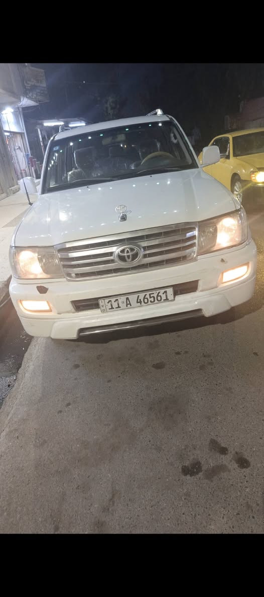 السلام عليكم 
تويوتا لندكروز مونيكا GXR 2001 محدث 2007 داخل وخارج محدث 
صبغ نص جاملغ امامي فقط شرط الباقي بدون صبغ على الفحص والسونار  بدون داخل وبدون لغود 
محرك وكير مكفول وما مفتوح 
سيارة بسمي اني الشرعي 
فحص وهزه وسنويه ورقم كلو جديد 
شرط الغرامات والتحويل 
منظومة غاز ايطاليه اصليه مو تركيه موصفات فول بدون سلايت 
السعر 145 وبيها مجال 
مكان السيارة موصل جانب الايسر *********** موصل, نينوى
