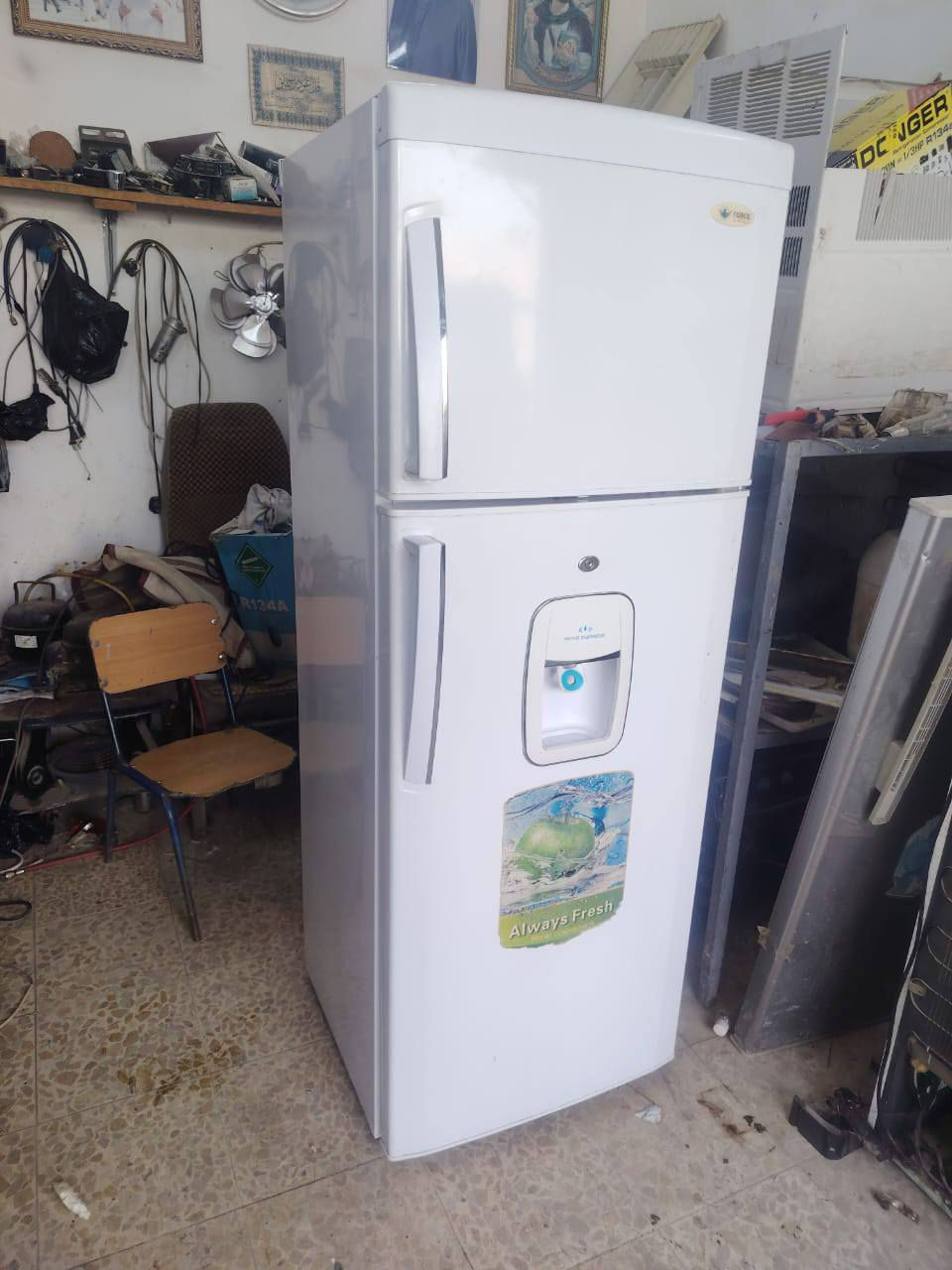 ثلاجه 14 قدم استخدام قليل نضيفه وتجميد فول
رقم التواصل واتساب***********
النجف الاشرف حي المكرمه
