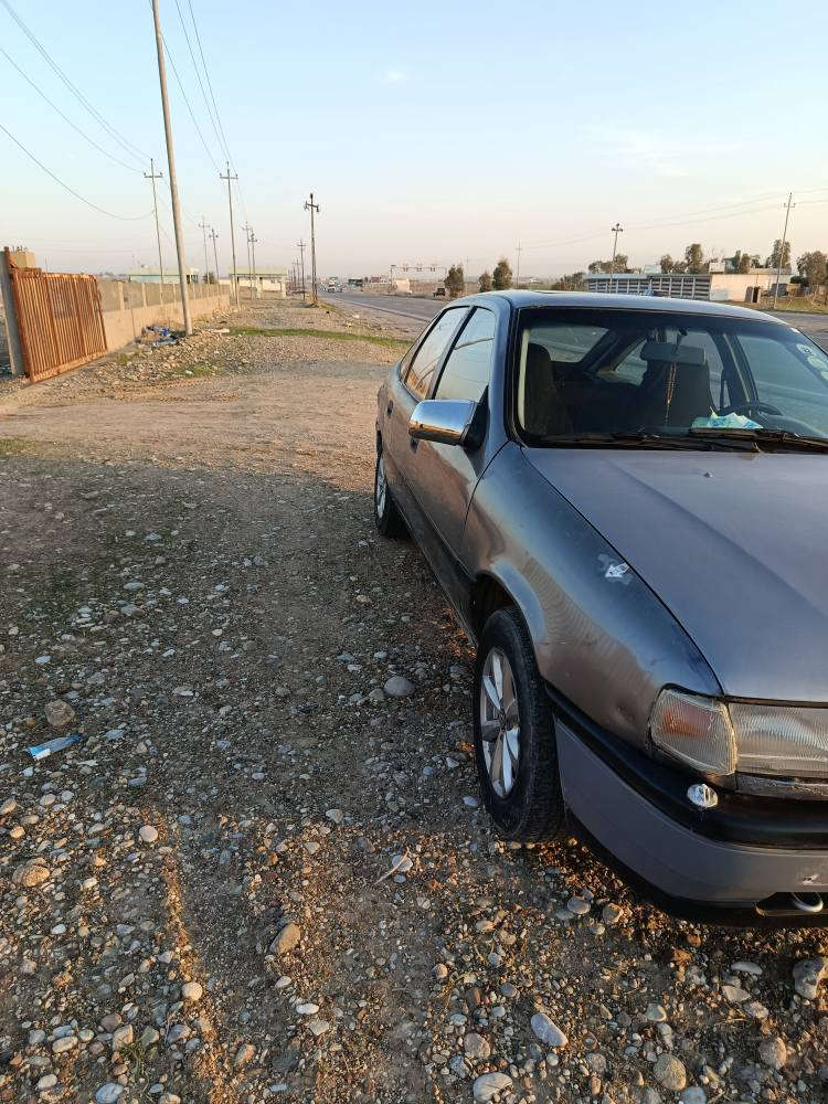 سلام عليكم اوبل فكترا موديل 92جنطة محرك20 كير ومحرك بشرط بدون ضربة صبغ عام للجمالية كهربائيات كلها شغال وبي كوبون بنزين سنويه جديد لحد 2027 يرهم مراوسة مع كيوكيو سعر 28مكاني التون كوبري ***********/*-+*********** ديبيس, كركوك
