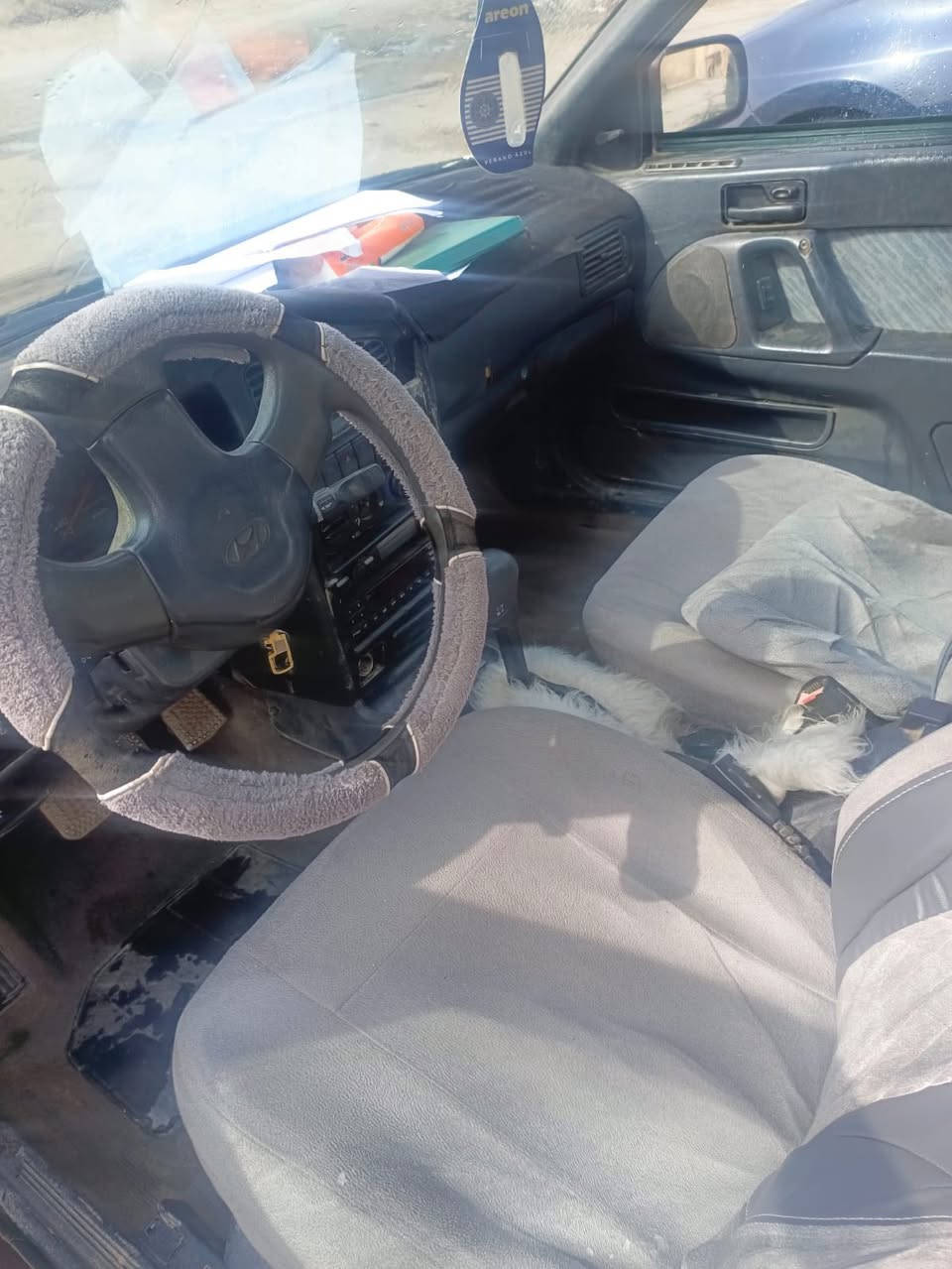 السلام عليكم النترا دمعه موديل 1993 رقم الماني باسمي تحويل مباشر سياره نضيفه اقتصاديه مصرف جداحه بس الويل يسوه الحديث للبيع او المراوس السعر 25 وبيها مجال
***********
