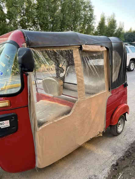 السلام عليكم..
للبيع تكتك موديل18 اوراق اصولي جاهزه للترقيم
تكتك جاهزه تعمير جديد صبغ قليل بيها 
 كبل للشغل لاتنقيص لاخياس شلعه ضفيره جديده مانقصها شي دوشمه بردات جادر كله جديد سعرها(3700)وبيها مجال قليل مكاني النعمانية
الشراي يتصل ((***********))❤️
