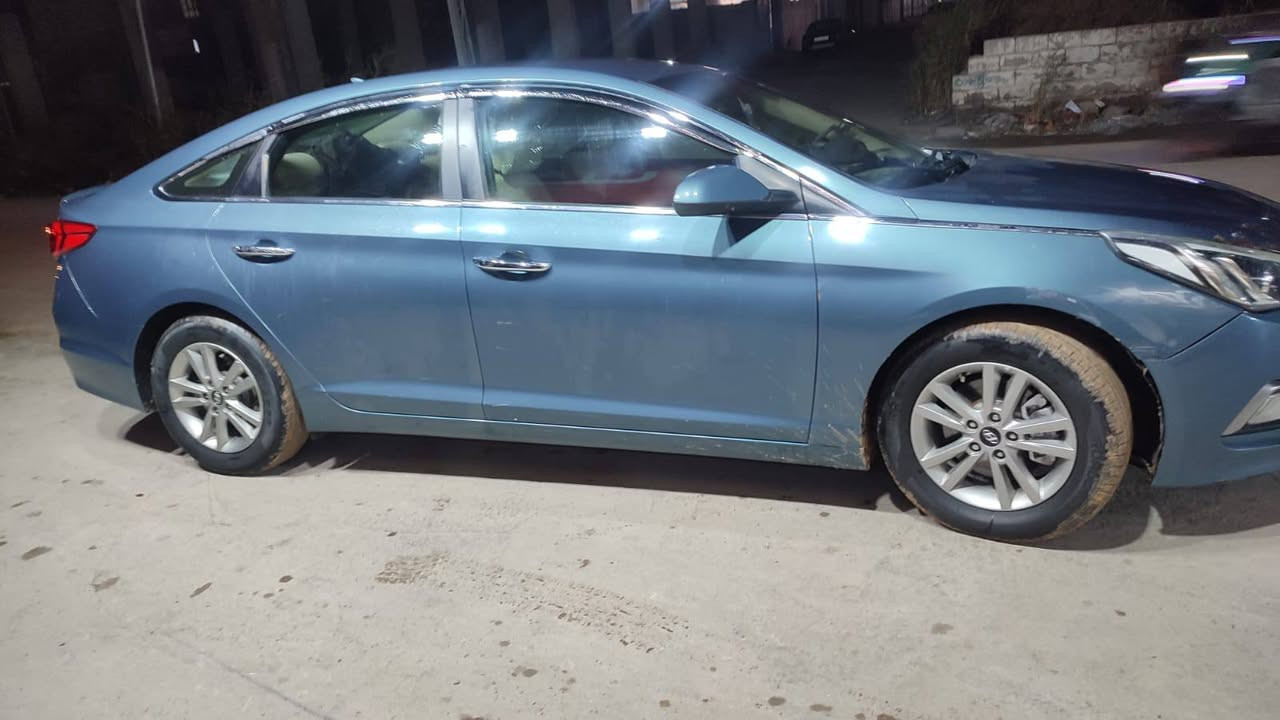 سوناتا ٢٠١٦ بغداد
وارد امريكي سبورت تحكم ستيرن 
ضررها جاملغ وبنيد 
 الفلوجه الجغيفي الثانيه 
سعر115
***********
