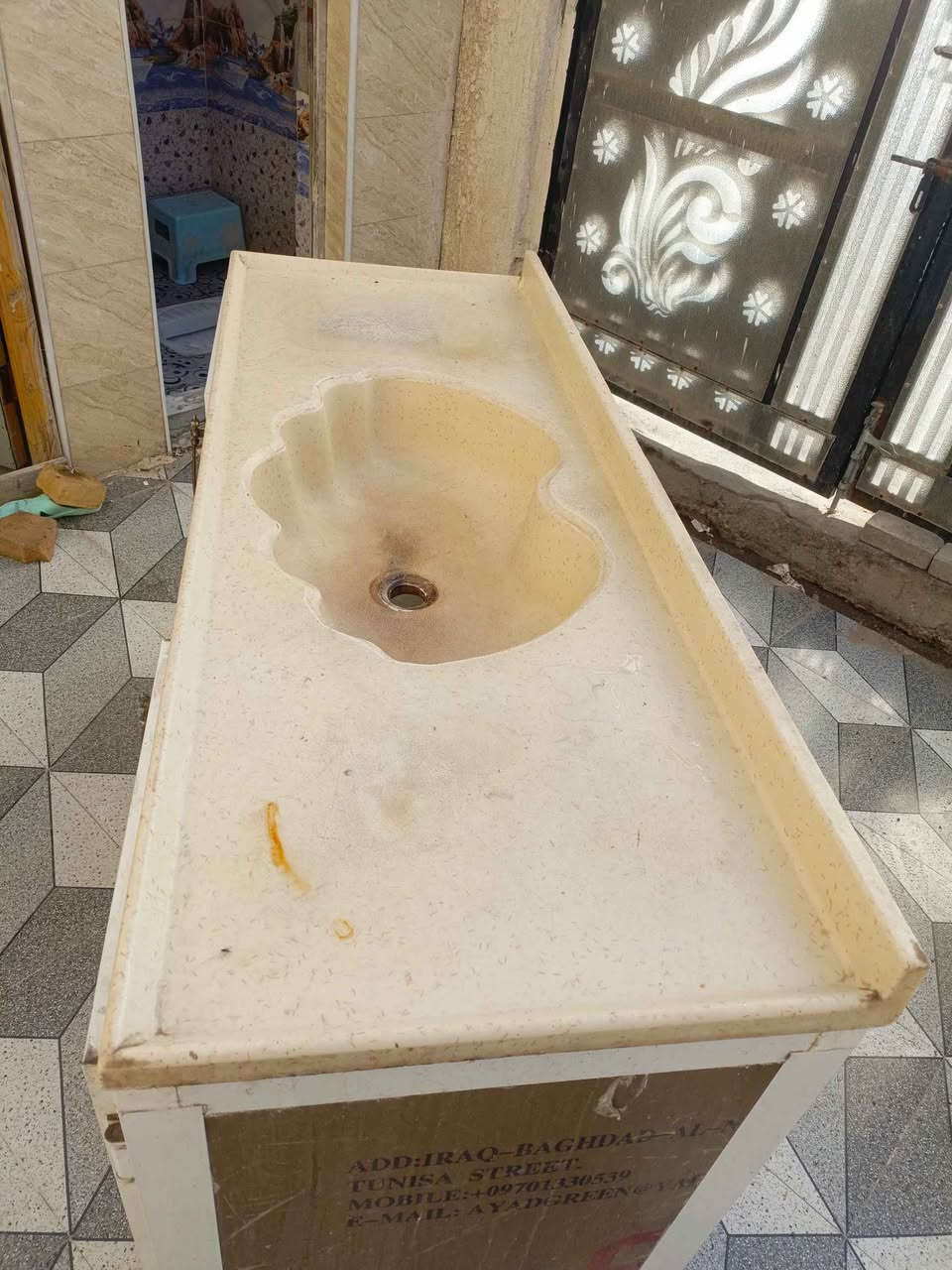 سنك مرمر متر ونص السعر 100 ولشراي يدلل العنوان القبله *********** موجود واتساب الباب موجود يحتاجله رزه البصرة, العراق
