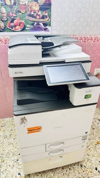 ريكو c4504 للبيع طابعه نضيفه مواصفاتها بل صوره للاستفسار 07733857215