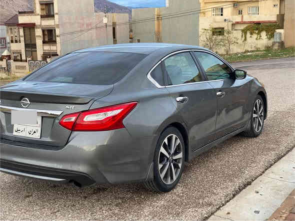 السلام عليكم 
للبيع نيسان التيما موديل 2016 
رقم اربيل بسمي
سعر  108ورقه 
ملاحضه عليها غرامات مرور 13 ورقه ينزل من سعره 
تحويل وكاله تريد بشرط 
مكينه وكير وتبريد كله بشرط وين ماتريد افحص
محرك 2500 المرغوب اربعه سلندر
مواصفات SR معروفه فول عده فتحه 
بصمه 
ابواب بصمه 
صندوق بصمه
تحديد سرعه
تشغيل عن بعد 
شاشه وكاميرا
وبعد بيها مواصفات 
سيارا بيها ثلاث قطع ونص صبغ بدون دواخل شرط 
رقم شاصي موجود مع صور
ارباك بس ستيرن طاك باقي سليمه
سيارا احلى من صور سيارا نظيفه ما بيها مصرف
حجر كزوز بشرط
هاتف اسيا ***********
هاتف كورك *********** واتساب
هاتف كورك *********** واتساب
عنوان سياره قضاء عقرة بعيده عن اربيل وموصل ساعه دهوك
