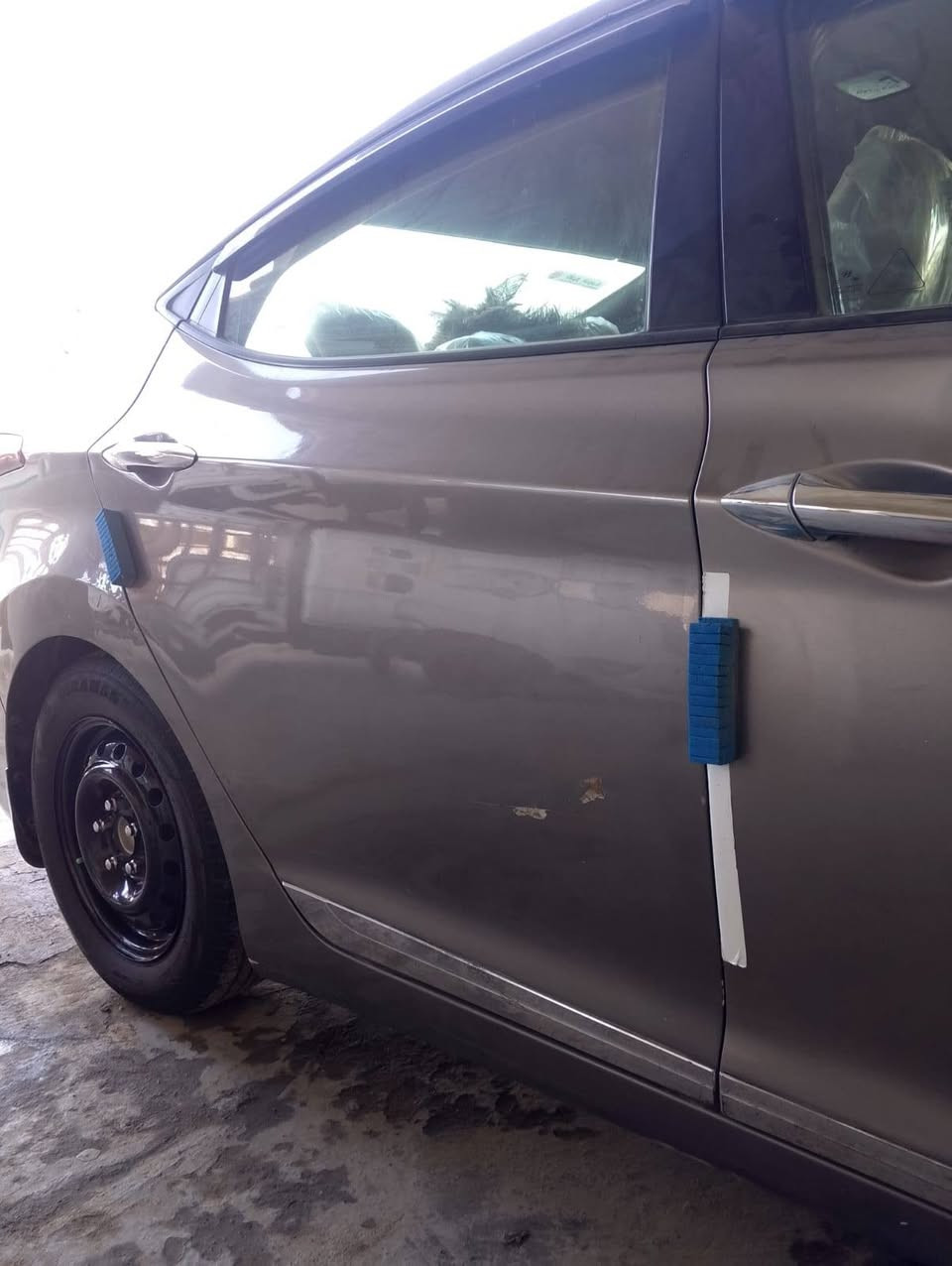 السلام عليكم عندي النتراء البيع موديل 2015 وارد امريكي سياره حلوه ونضيفه سعره شده و12 مكاني بغداد دوره عرب جبور وريد ينتصل ع رقم ***********.
