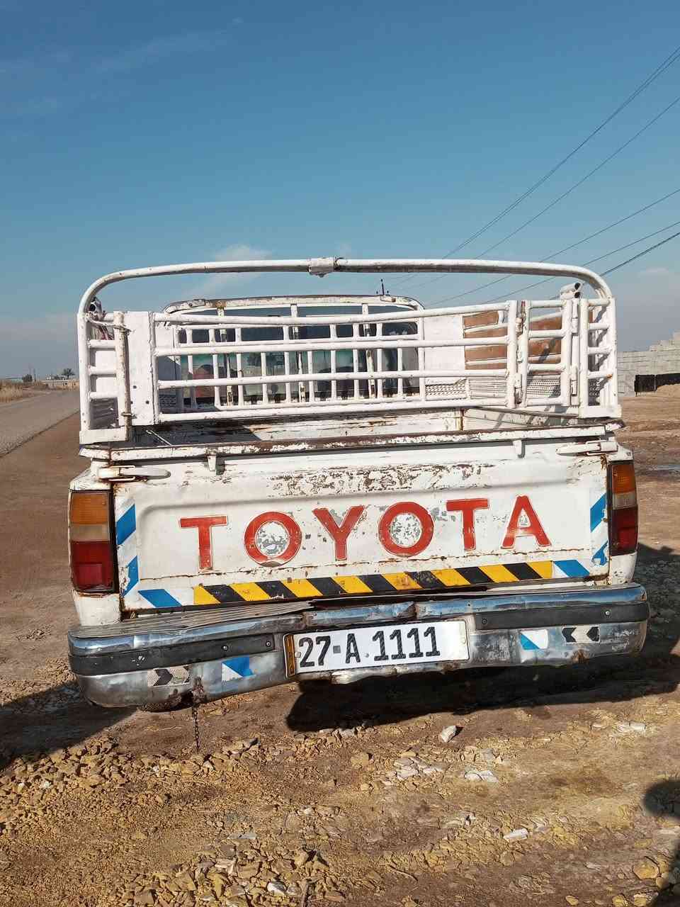 السلام عليكم ورحمه الله وبركاته اخوان سياره موديل 1994 تواير 4جدد مكينه گير كفالة خير من الله حداديه جديده  رقم ذي قار رقم الموبايل ***********الشراي يتصل
