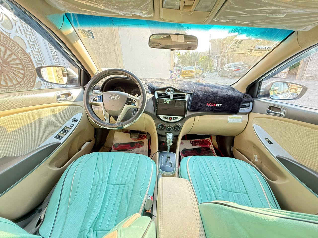 اكسنت خليجي موديل ٢٠١٥ ماشي ٨٤ الف بيهة جاملغ يمنة مبدل وباب السايق مصبوغ السعر ١١٠ ‏‪***********‬‏ مكاني بغداد حي الجهاد
