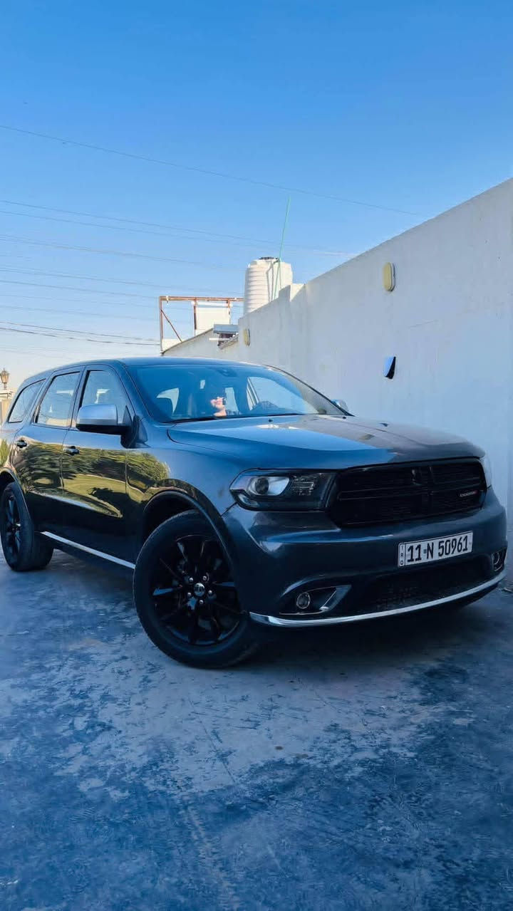 سياره Durango موديل 18
حادث قبق جنطه
موصفات sxt الموصفات 
السعر :20,000 الف
العنوان /بغداد
الاتصال : ***********
