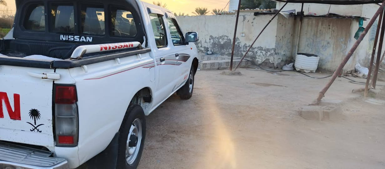 نيسان للبيع موديل 2009 رقم ميسان نكليزي مكفول سياره جديده محرك حدادي كير طخم تاير  عنوان شطره ***********
