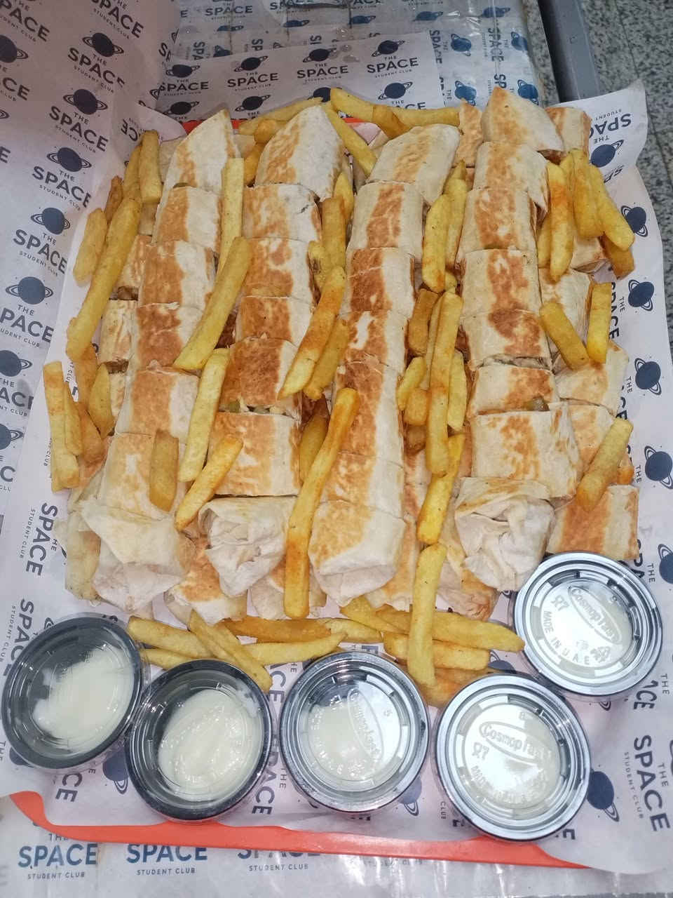 شيف عام شرط التيست قبل العمل اعمل
شيف شرقي -شيف مقبلات -شيف مشاوي عامة دجاج سمك  - شيف كص تشريح وتخمير وشد وتنزيل -شيف وجبات سريعة 
اعمل  فنادق مطاعم شركات متفرغ للعمل للتواصل عبر وتساب او الخاص ***********
