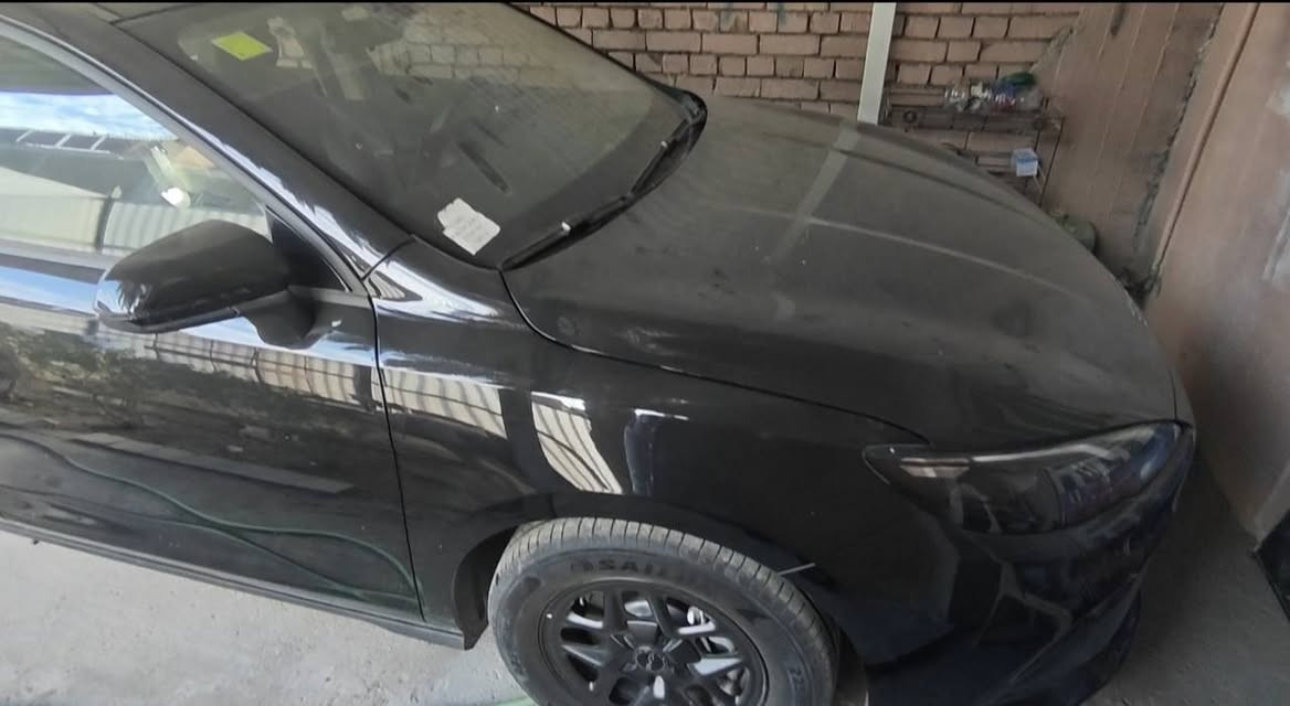 السلام عليكم
Byd seal 05 للبيع
مواصفاتها المعروفة شاشة تحكمات نظام ذكي السيارة بعدها ماشية بس ٢٥٠٠ كيلو غراضها كاملة وياها ارضيات الفوم والعدة كلها وياها شاحنة اصلية بدون ايرث وايرليس تنربط على التلفون بيها طخة صغيرة بالجاملغ الايسر الامامي السعر ١٨ مليون
للتواصل واتساب ***********
