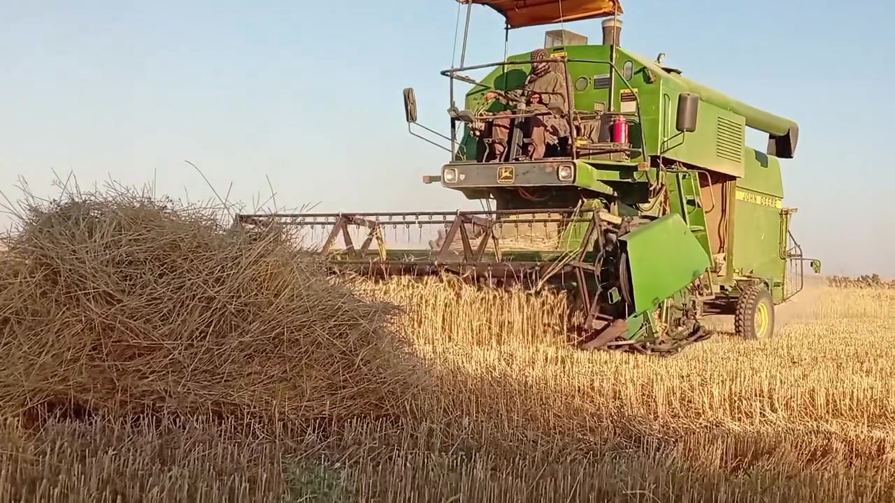 جـونـدێـــــــرمـۆدێــــل      1988
(Johndeere)


**إذا كنت صاحب هذا الإعلان وتريد حذفه لأي سبب، رجاءا أرسل رسالة إلى الدعم الفني**