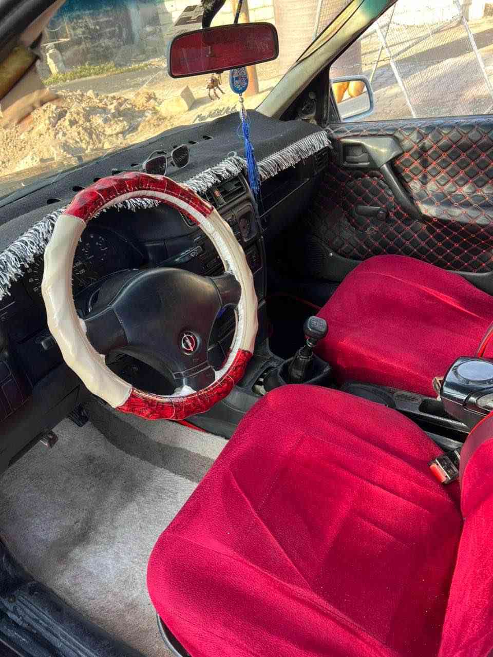 جحم 20 موديل 91 سنويه عضم عاج مشروع وطني 
بيها بطاقة بانزين شرط تحويل 
محرك جديد ماصار شهر شديته
حداديه كامل جاهزه تخم تايرات باتري صدر امامي خلفي دبلات بريك كهربائيات كلها شغاله درايم شفتات ثنينهم الامامي جديد مبدلهم  داخلها حلو دوشمه جديده مسجل سماعات تخم كلها شغاله مجهزها للبيت ومحلي فقط سياره تحتاج صبغ وصور كدام العين رايدها ب30 ورقه وبالعافيه ع الياخذها 
 اخوان سياره ل ابن عمي هاذ رقمه ***********
للبيع او مراوس مكان سياره كركوك حي العسكري كركوك, العراق
