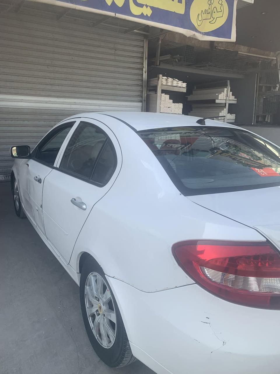 السلام عليكم ابراتون٢٠١٣سياره بدون صبغ مكينه كير صدر مكفولات رقم جديد بسمي السياره السعر٥٢مكاني بغداد***********
