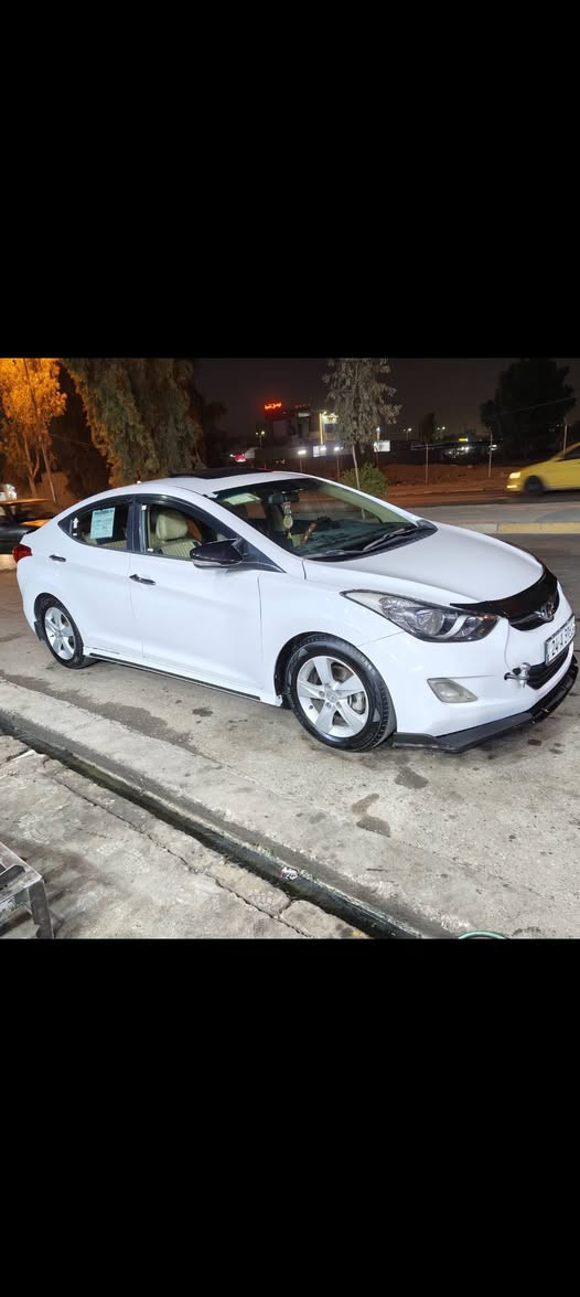 النترا مضلع 2013رقم دهوك مسطرة
محرك 1800
دخل لونين  
شاشة وكامرة دوارة وكشنات جلد 
تدفئة وتبريد ثلج بشرط 
محرك وكير بشرط 
بدون صبغ فقط الدوسات نصهم 
وبيها مكانات بارد على كد شبر 
باتري وتايرات وطخم ودرايم شفتات جدد 
بيها منظومة غاز كامله وبيها كارت ،
 شرط الوكاله والتحويل العنوان موصل 
السعر 127 
***********
