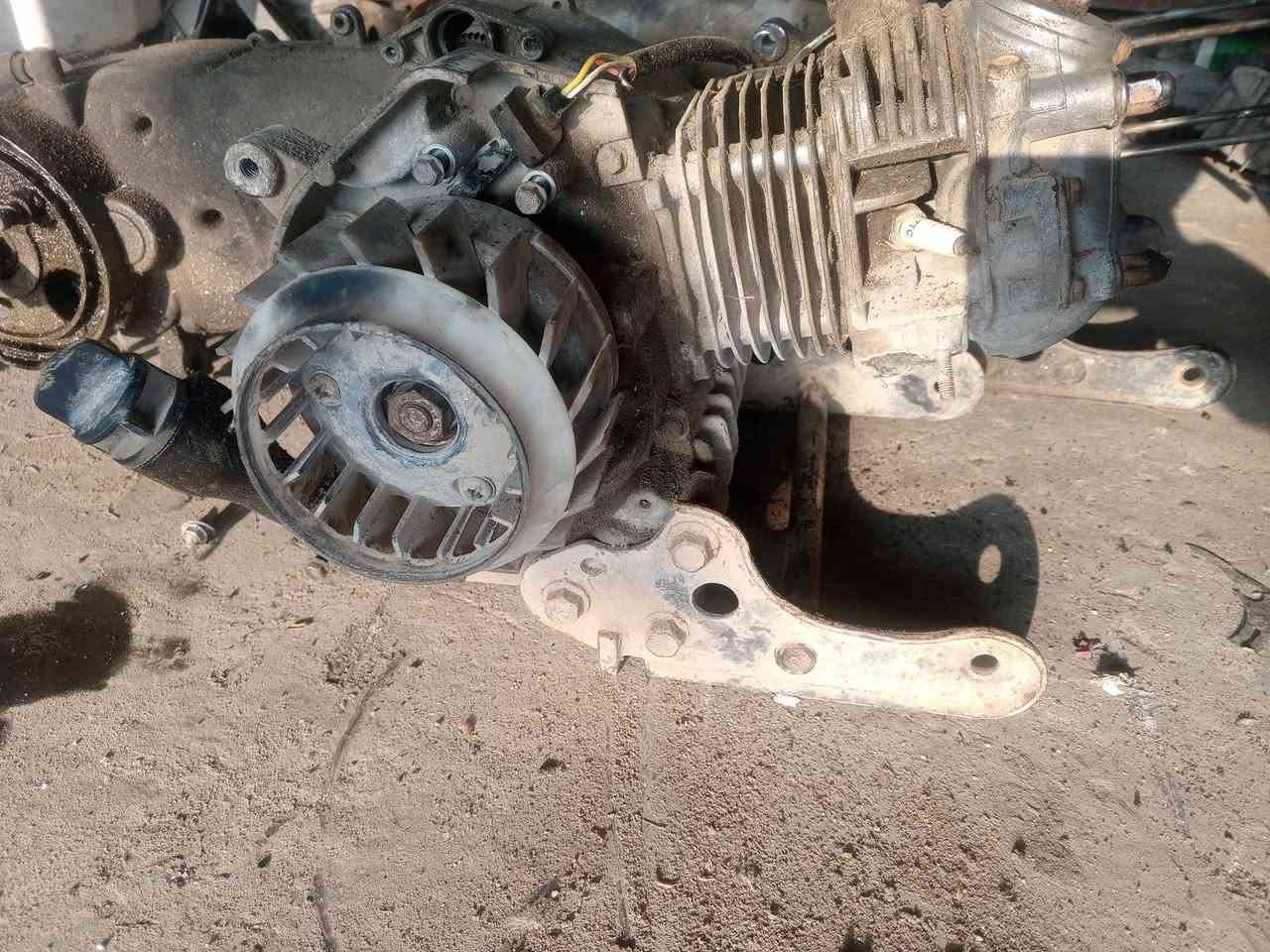 السلام عليكم طابوكات ثنين للبيع السعر 100قفل وحده شغاله بابل السياحي قريت الساده ***********
