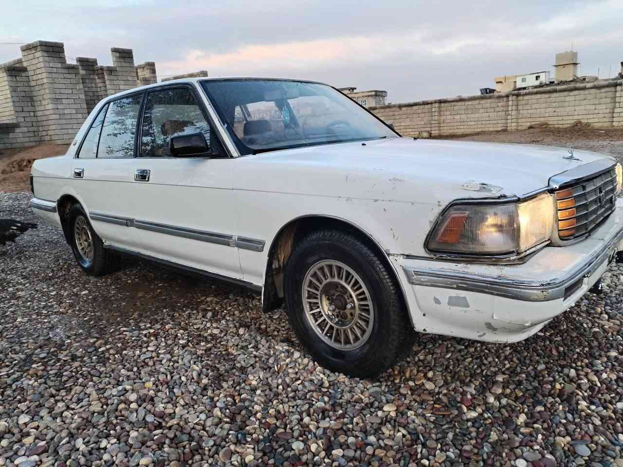 السلام عليكم سيدان للبيع موديل ٨٩  محرك بطه السعر ٤٥ للاستفسار أكثر الاتصال عله الرقم ***********
