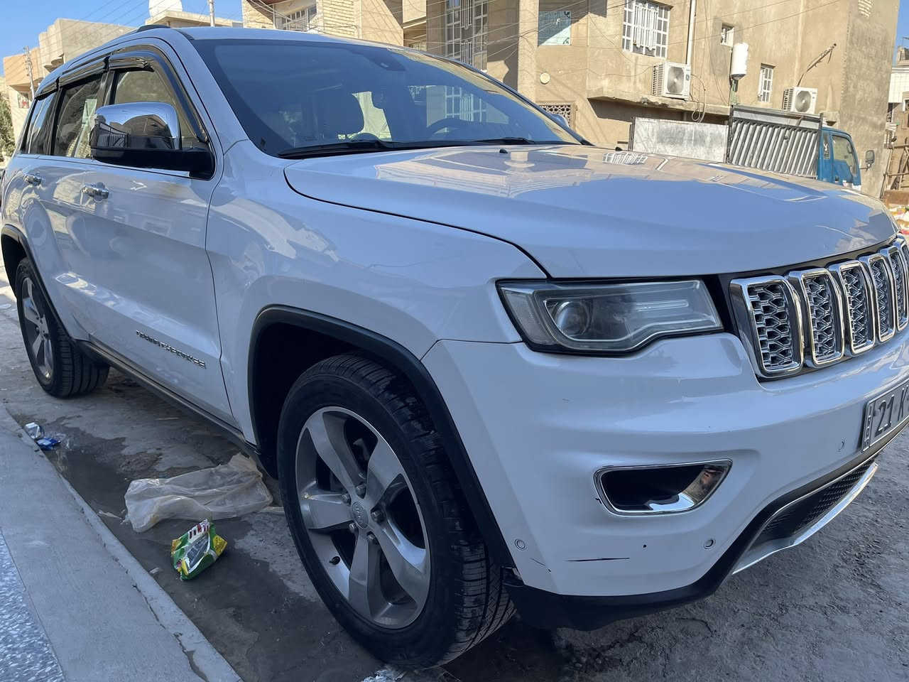 السلام عليكم جيب خليجي لمتدد موديل 14 رقم سليمانية باسمي تحويل ثاني يوم
ماشية 133 كم كير محرك صدر كله مكفول فول مواصفات  بصمة بنوراما خزن كشنات مري شفط  ترحيب صندوق كهرباء  (جكات بس اني شلتهن وحولتها صدر عادي بس كله شغال وموجودات ) سيارة حادثها بنيد مصبوغ وتبديل باب وجاملغ السايق نفس اللون بدون دواخل لاشاصي ولا لغد هذا رقمي *********** مكاني بغداد الدورة رايدها ب188 وبيها مجال
